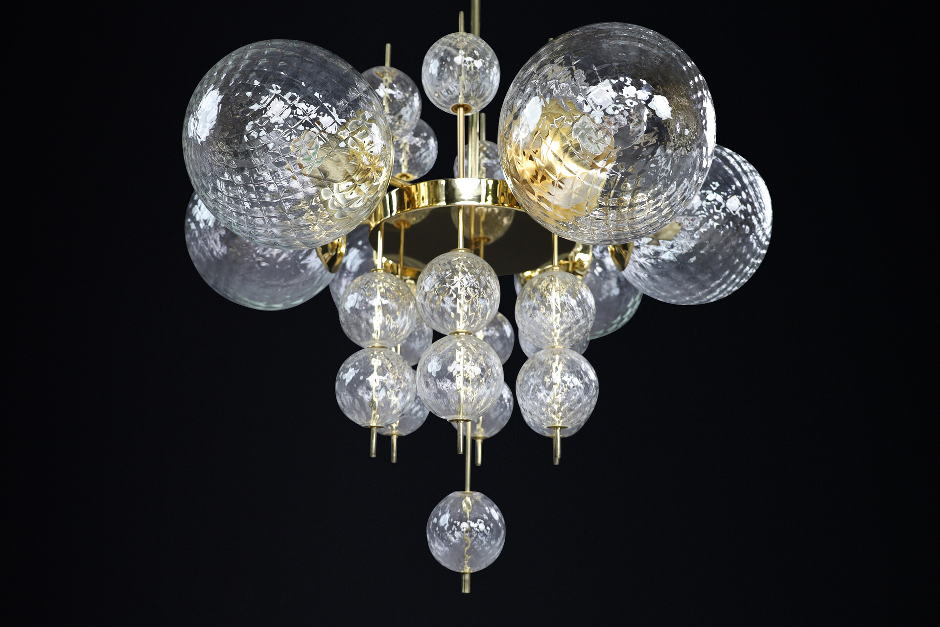 Mid century modern Chandelier with Brass Fixture and structured art Glass Globes, Preciosa Czech Republic 1960s Mid-20th century