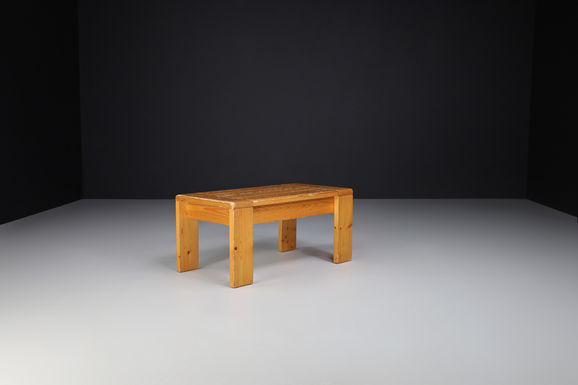 Mid century modern Charlotte Perriand Les Arcs Coffee Table in pine , France 1970s Late-20th century