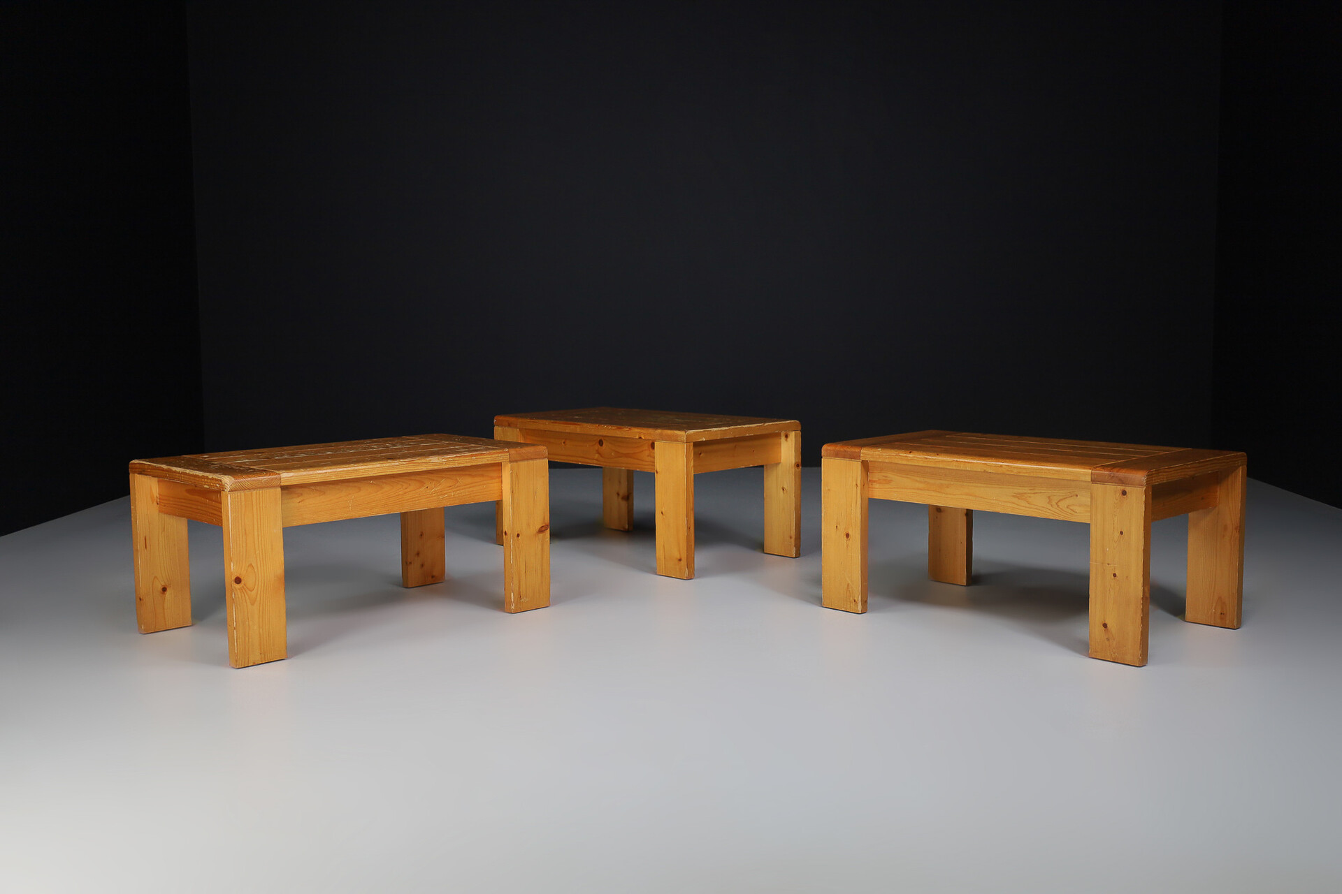 Mid century modern Charlotte Perriand Les Arcs Coffee Table in pine , France 1970s Late-20th century