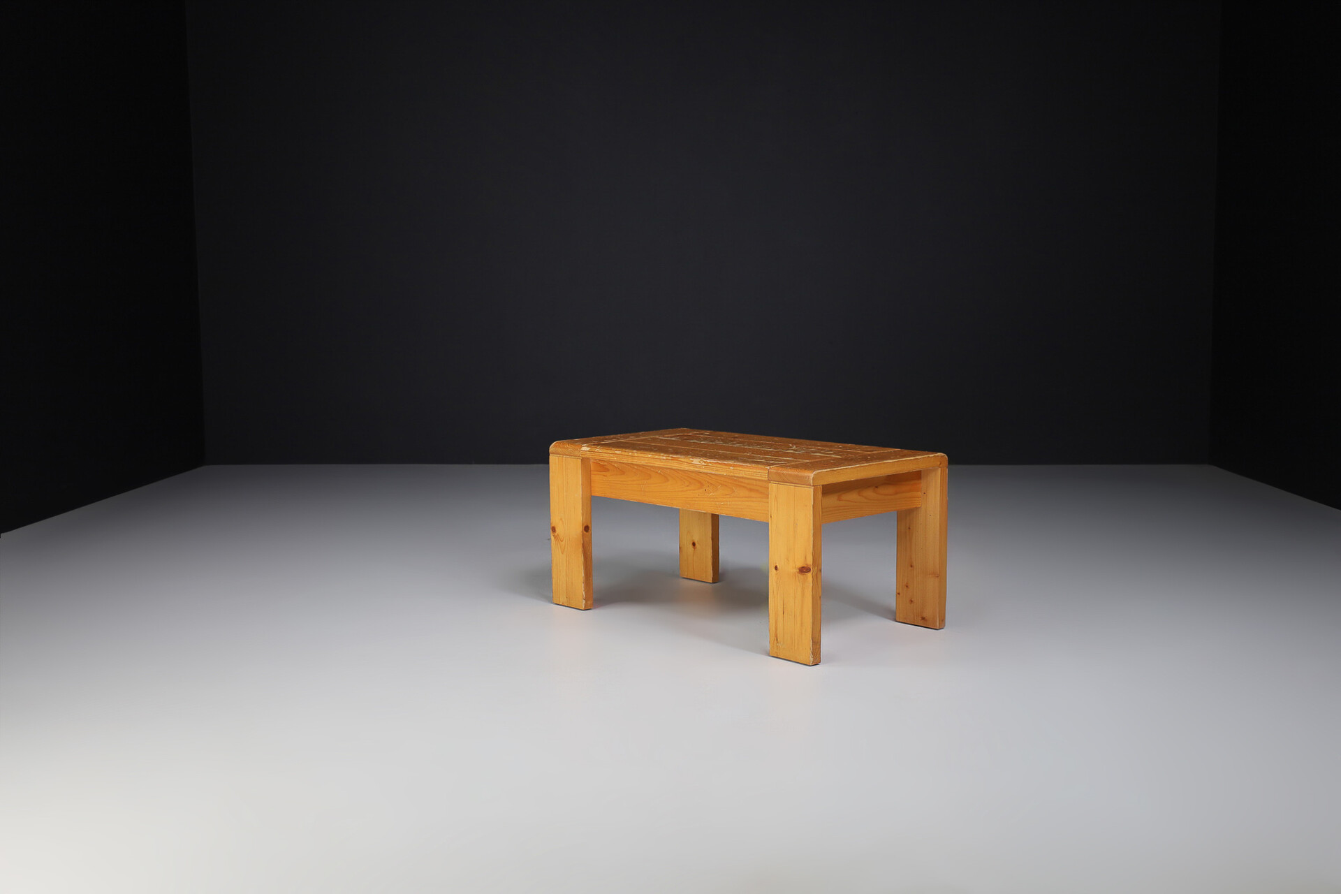 Mid century modern Charlotte Perriand Les Arcs Coffee Table in pine , France 1970s Late-20th century