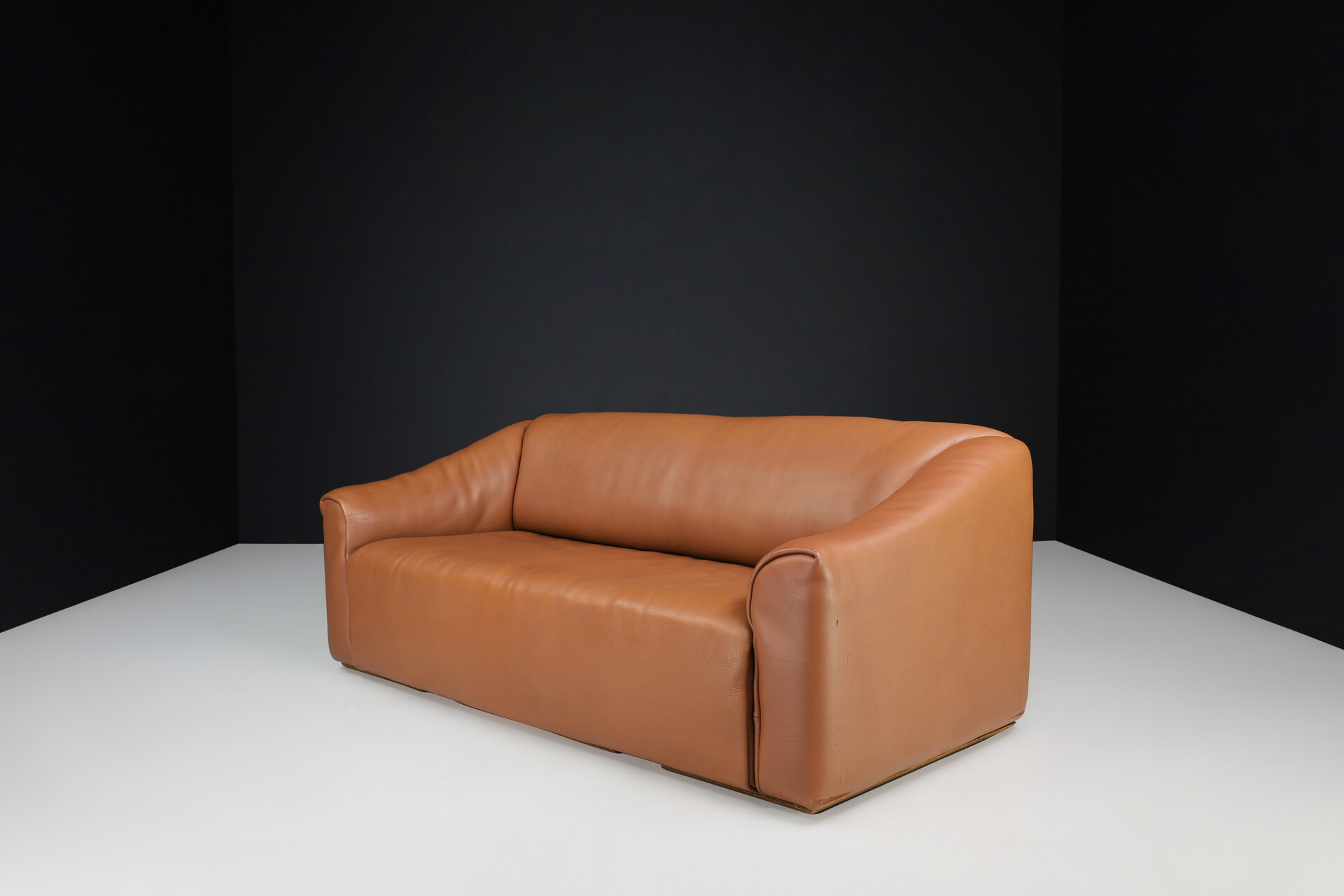 Mid century modern De Sede DS-47 Extendable Cognac Leather 3-Seater Sofa, 1970s Late-20th century