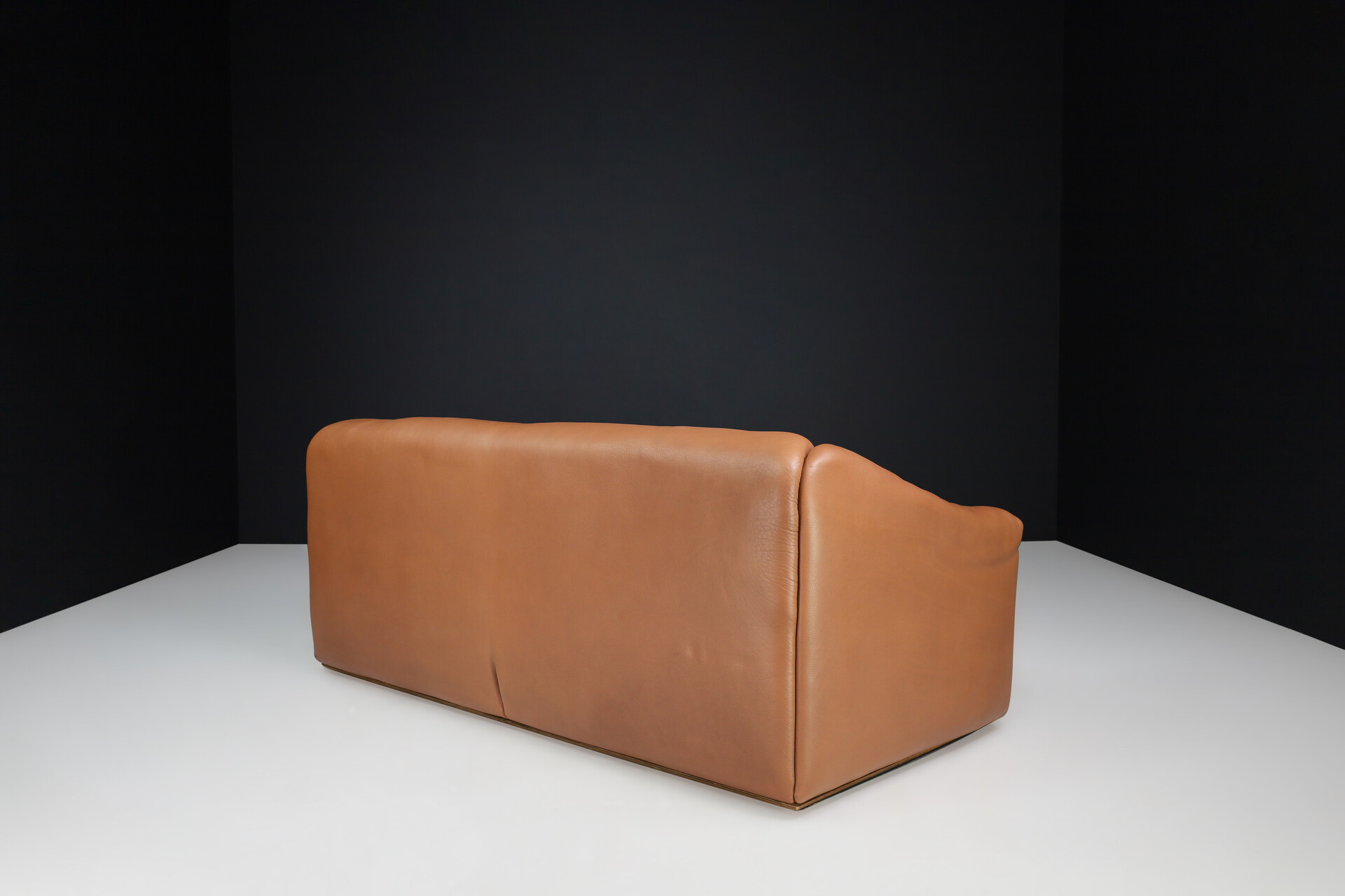 Mid century modern De Sede DS-47 Extendable Cognac Leather 3-Seater Sofa, 1970s Late-20th century