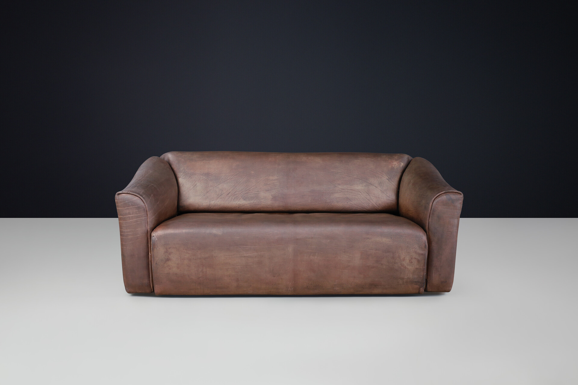 Mid century modern De Sede DS-47 Extendable Neck Leather 3-Seater Sofa, 1970s Late-20th century