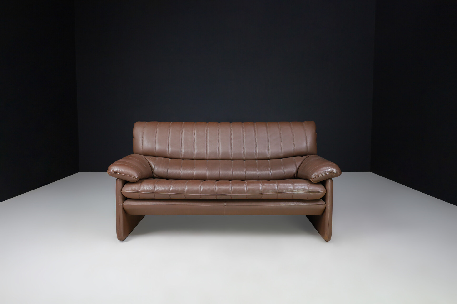 Mid century modern De Sede Ds86 Sofa In Brown Leather, 1960s Mid-20th century