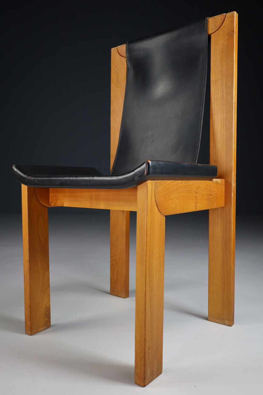 Mid century modern Dining chairs in elm and leather, France 1970s Late-20th century