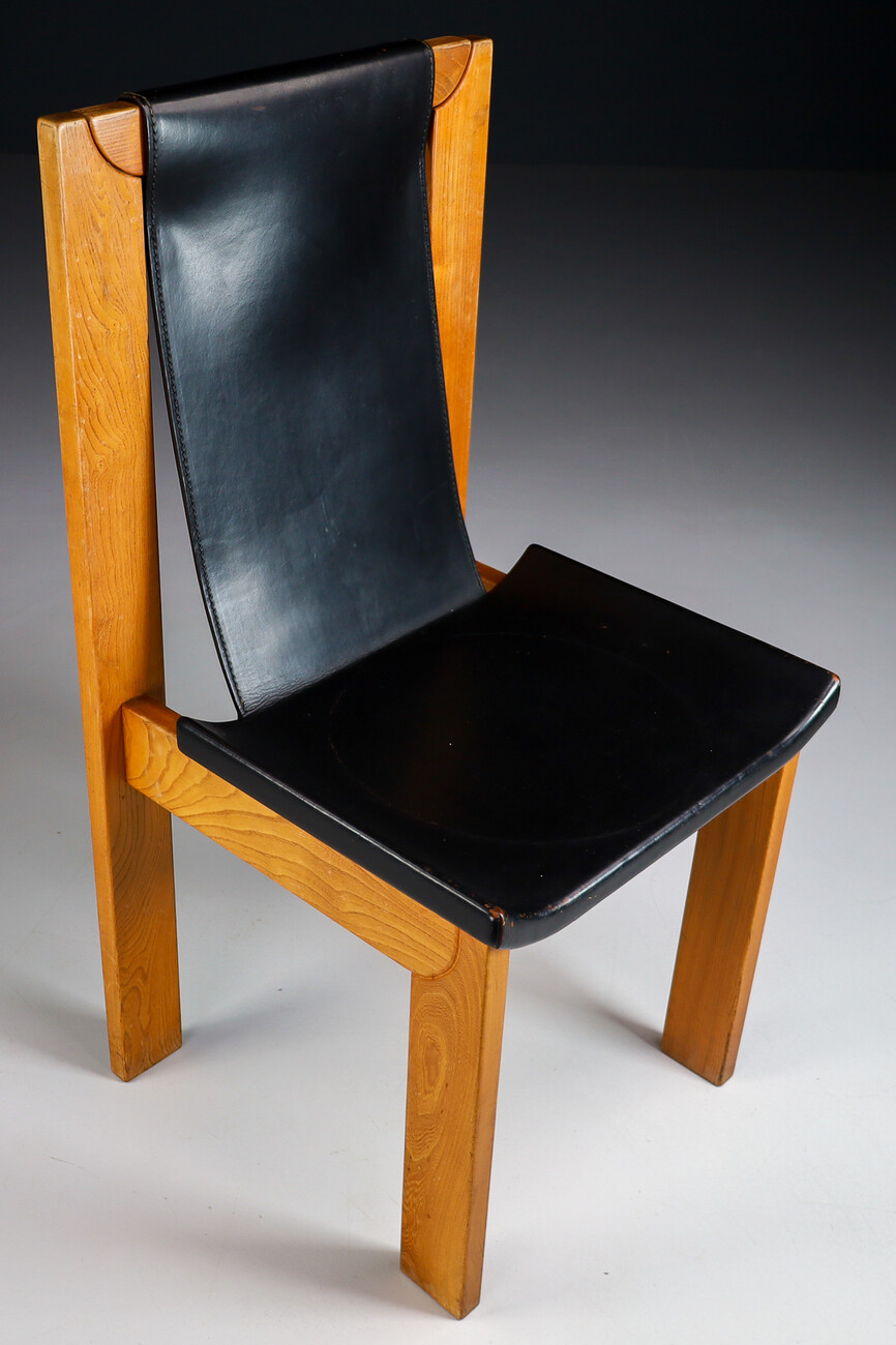 Mid century modern Dining chairs in elm and leather, France 1970s Late-20th century