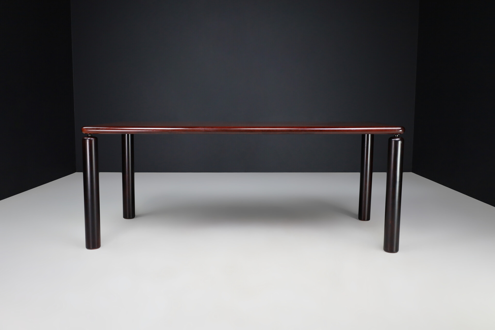 Mid century modern Dining room table mahogany attr. to Tobia Scarpa, Italy 1970s Late-20th century