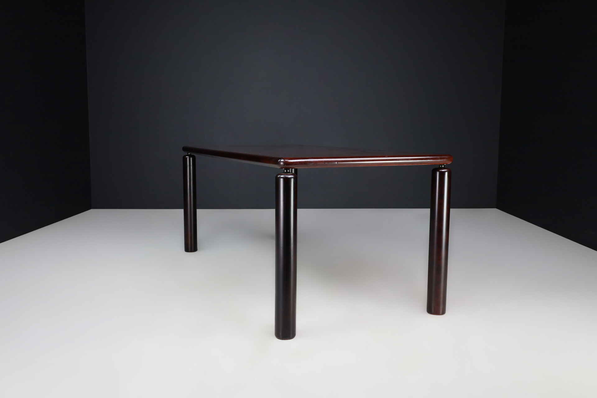 Mid century modern Dining room table mahogany attr. to Tobia Scarpa, Italy 1970s Late-20th century