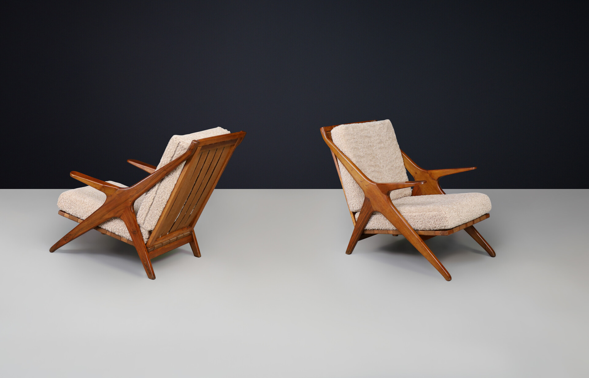 Mid century modern Elegant Armchairs in Walnut and Teddy Fabric, Italy 1950s Mid-20th century