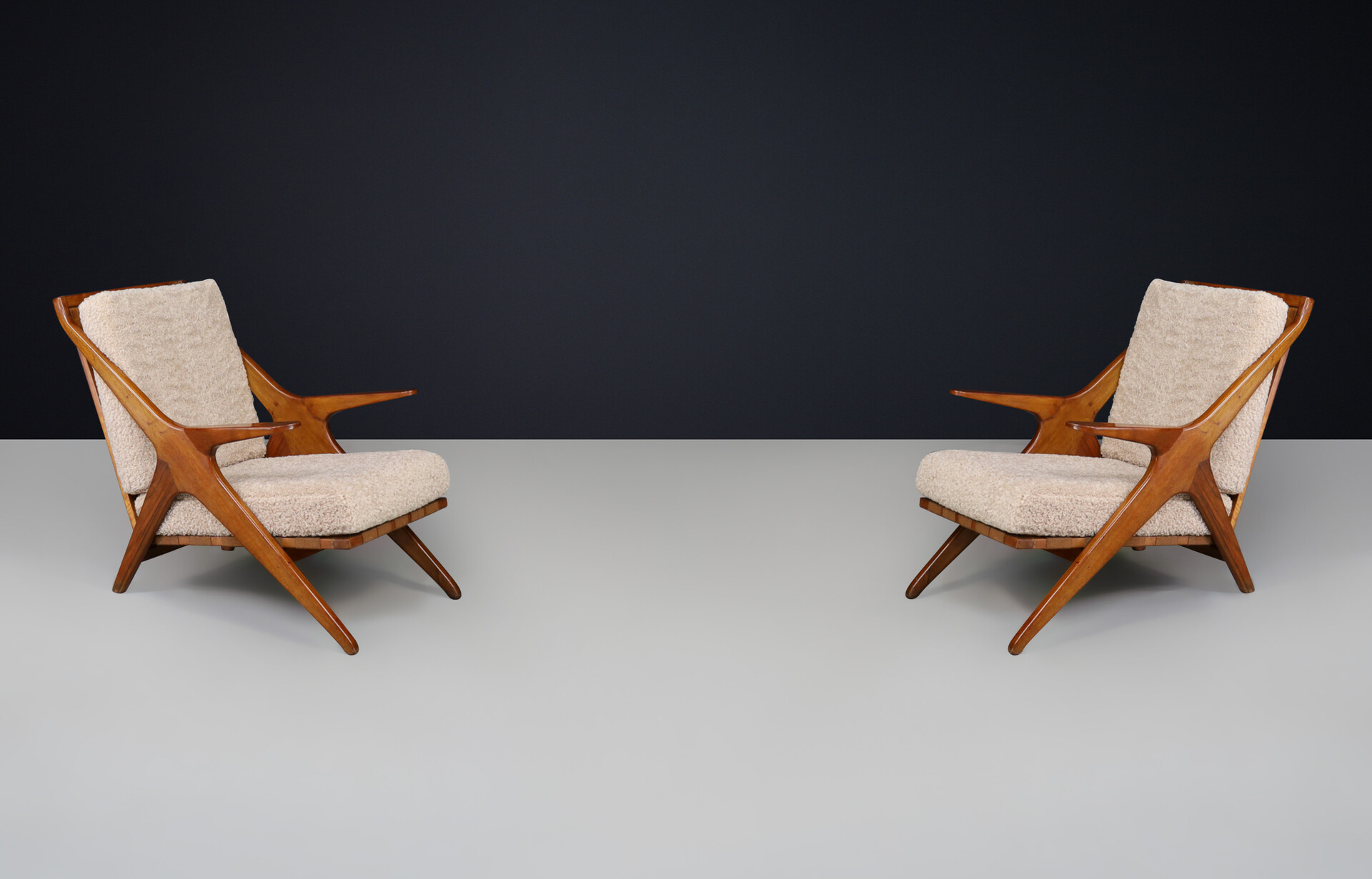 Mid century modern Elegant Armchairs in Walnut and Teddy Fabric, Italy 1950s Mid-20th century