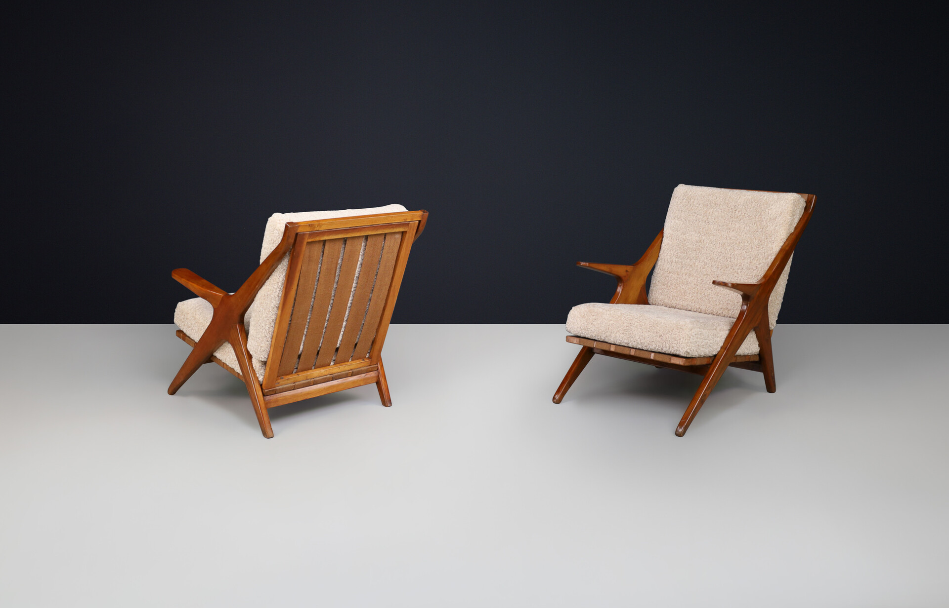 Mid century modern Elegant Armchairs in Walnut and Teddy Fabric, Italy 1950s Mid-20th century