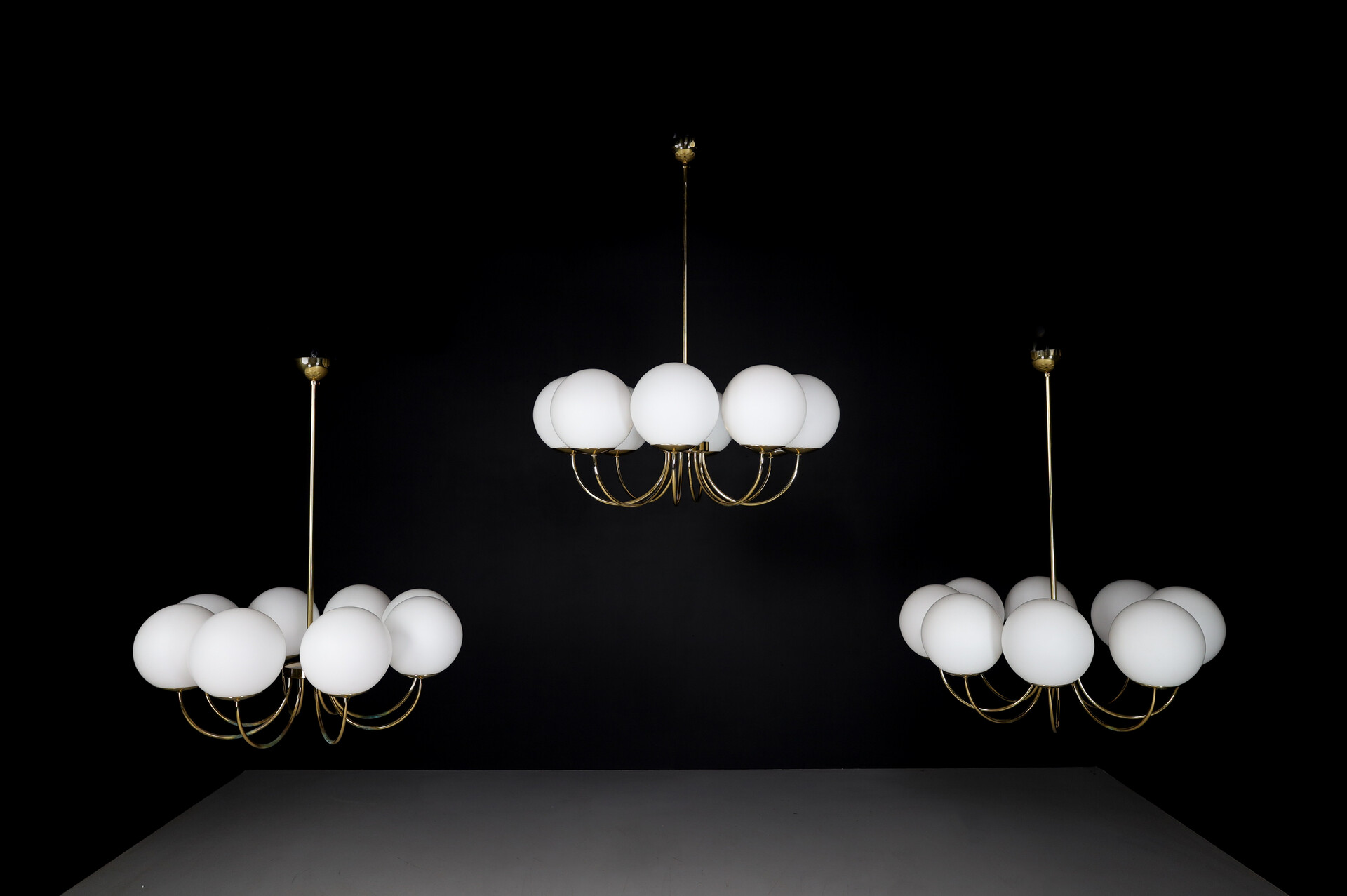 Mid century modern Elegant Chandeliers with Brass fixture and Opaline glass Globes, Italy 1960s Mid-20th century