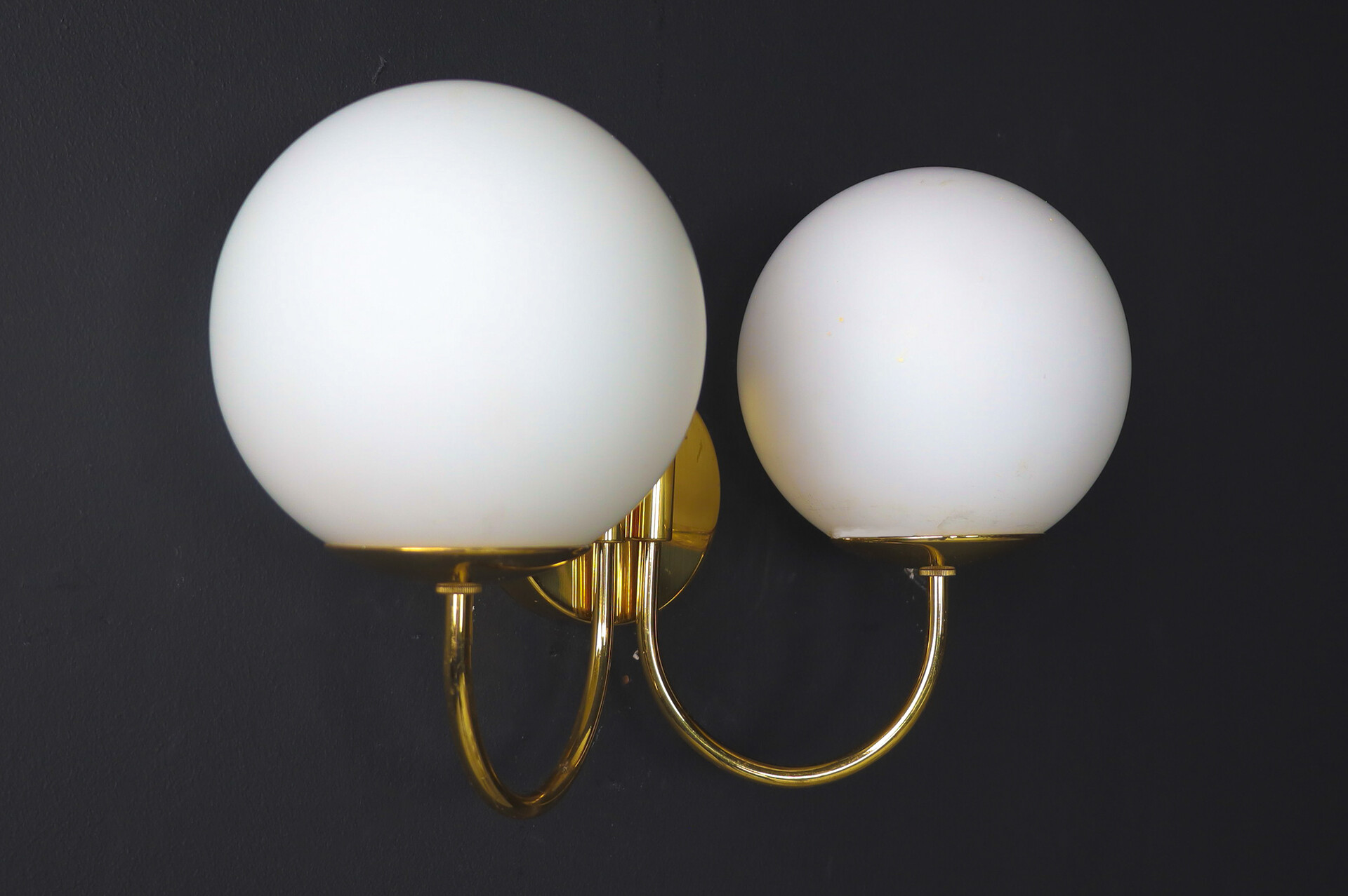 Mid century modern Elegant Sconces with brass Fixtures and Opaline Glass Globes, Italy 1960s Mid-20th century