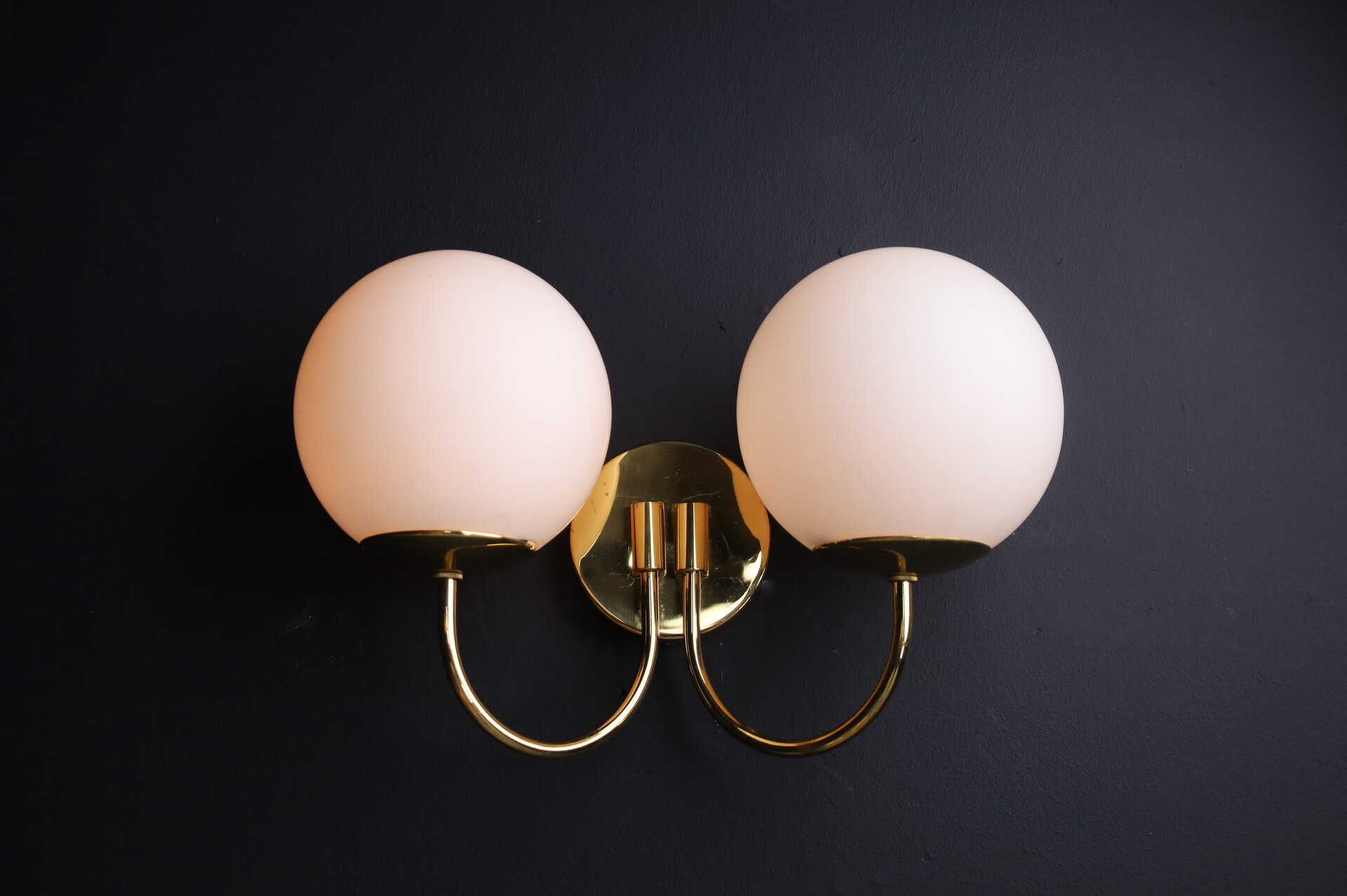 Mid century modern Elegant Sconces with brass Fixtures and Opaline Glass Globes, Italy 1960s Mid-20th century