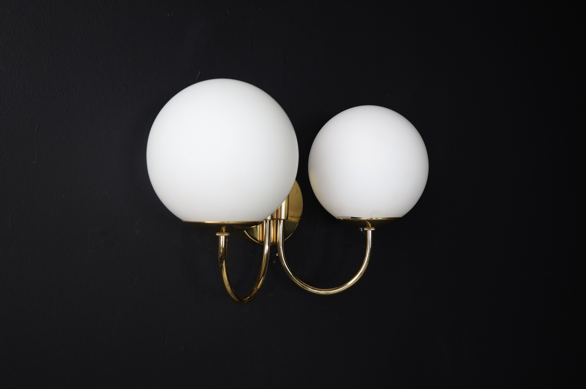 Mid century modern Elegant Sconces with brass Fixtures and Opaline Glass Globes, Italy 1960s Mid-20th century