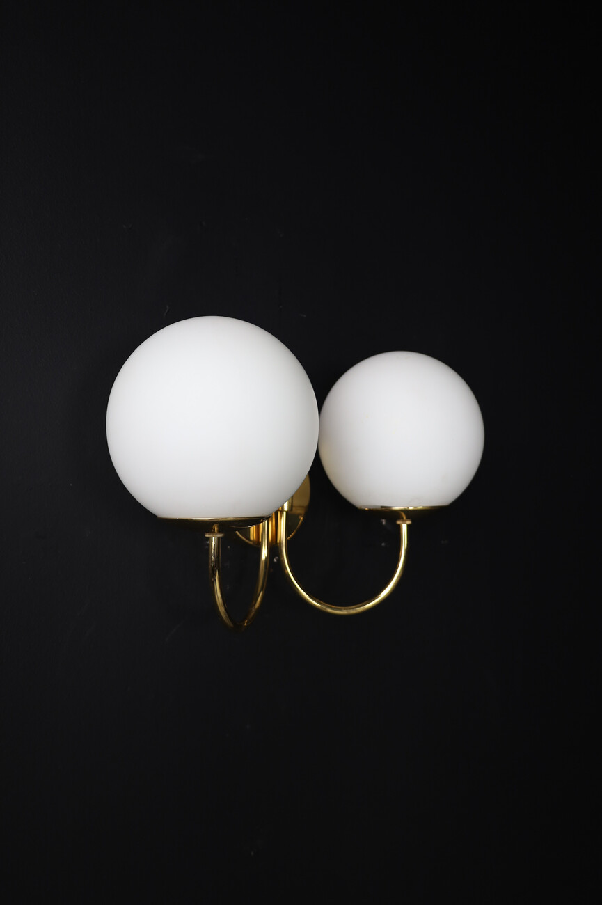 Mid century modern Elegant Sconces with brass Fixtures and Opaline Glass Globes, Italy 1960s Mid-20th century