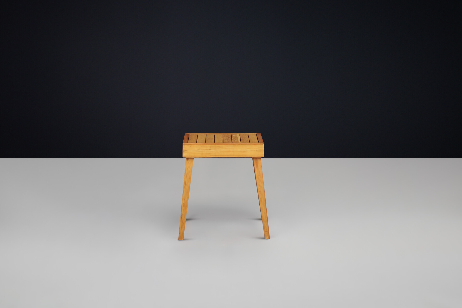 Mid century modern Elmwood stool or side table, France 1960s Mid-20th century