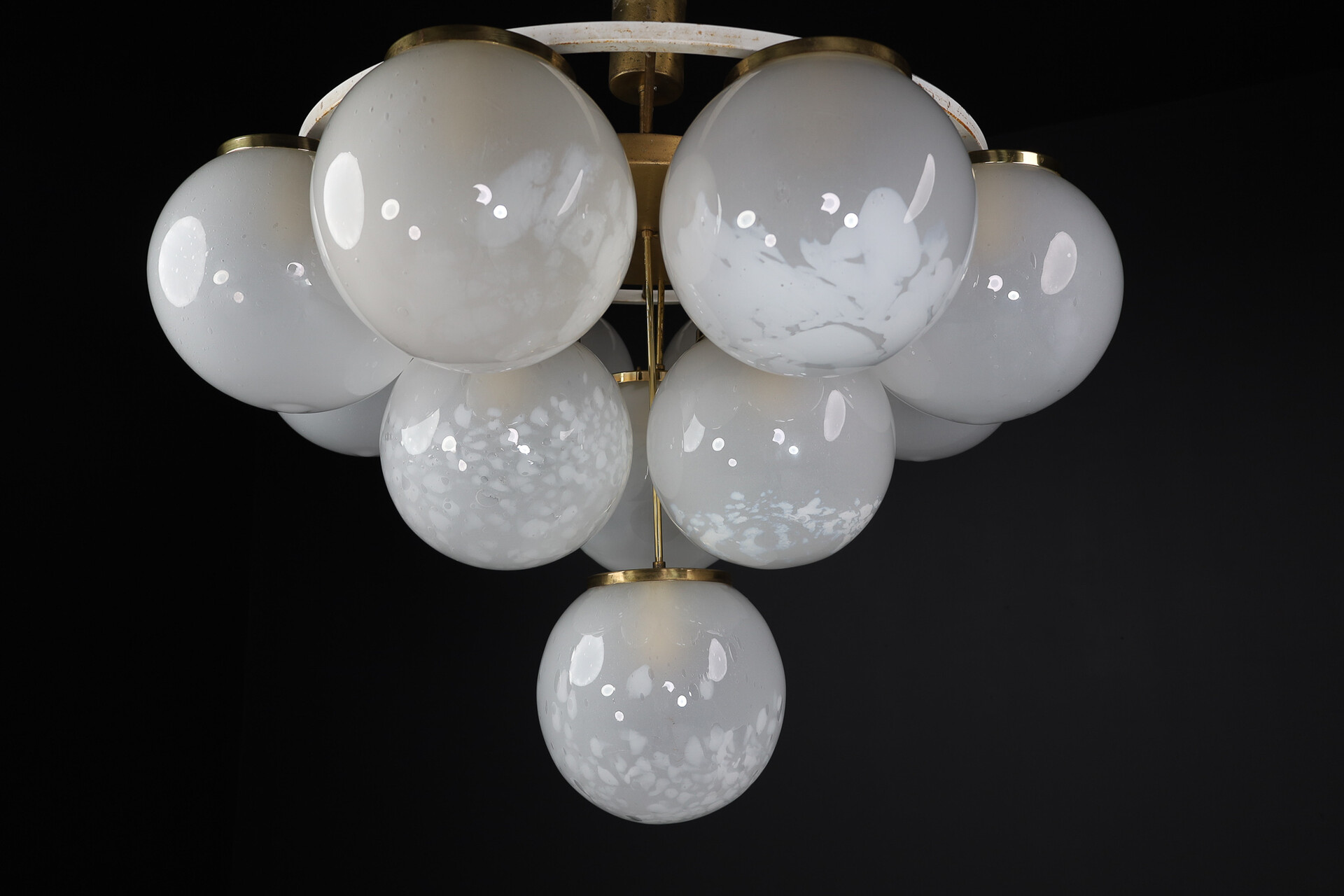 Mid century modern Extreme Large Chandelier / Flush Mount with Large Globes, Italy 1960s Mid-20th century