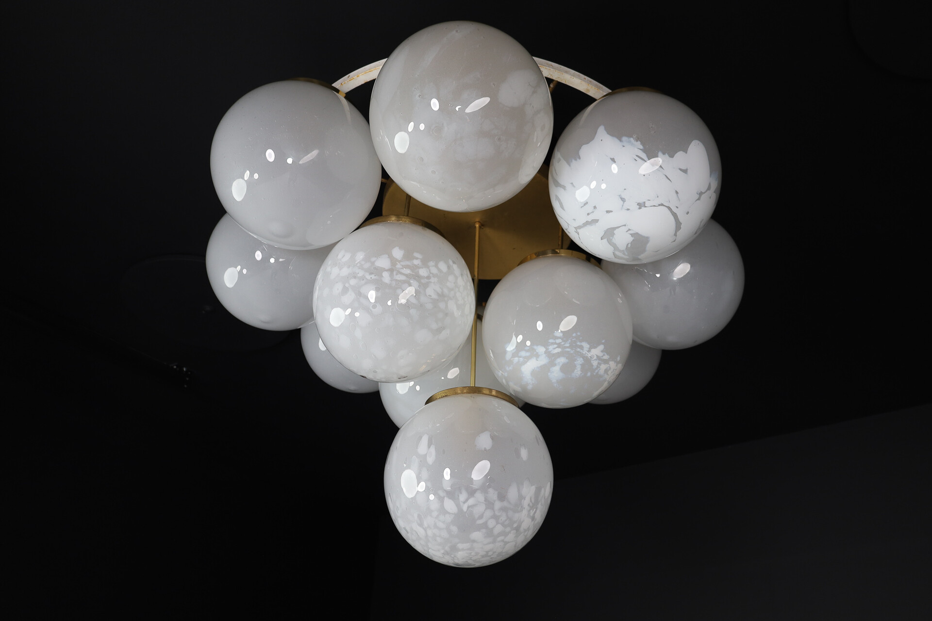 Mid century modern Extreme Large Chandelier / Flush Mount with Large Globes, Italy 1960s Mid-20th century