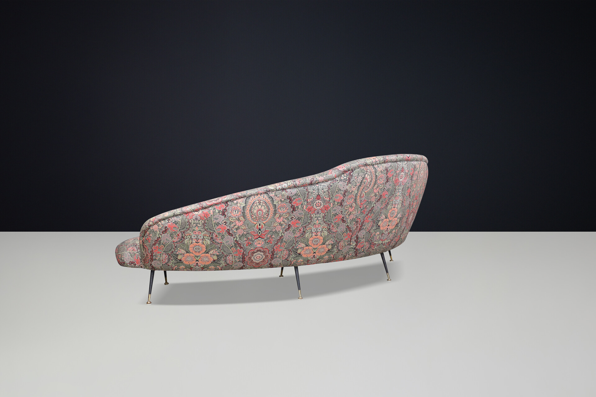 Mid century modern Federico Munari Curved Sofa in Original Floral Upholstery with Brass Feet, Italy Mid-20th century