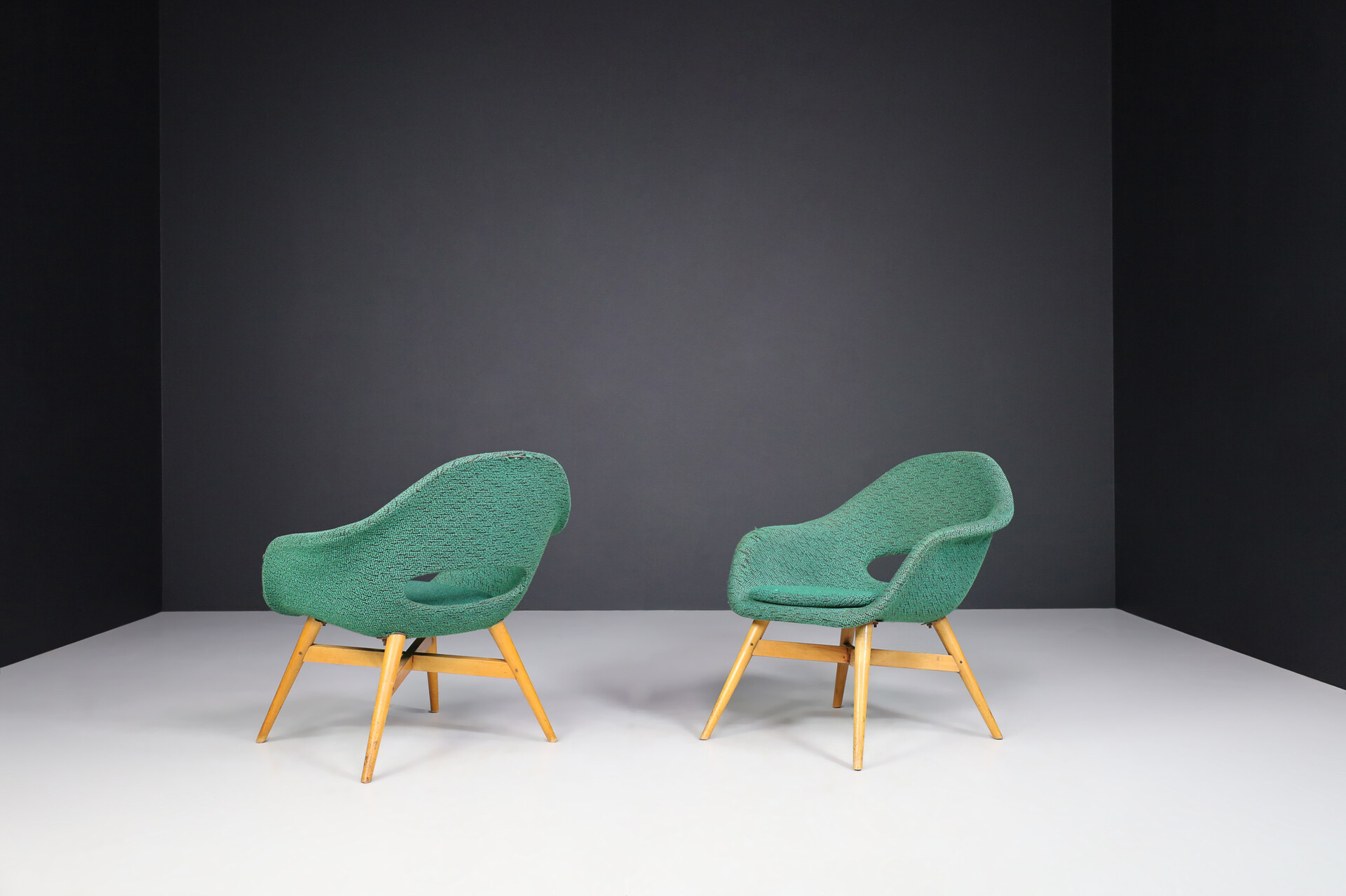 Mid century modern Fiberglass Easy Chairs by Miroslav Navratil for Vertex in original fabric , circa 1960 Mid-20th century