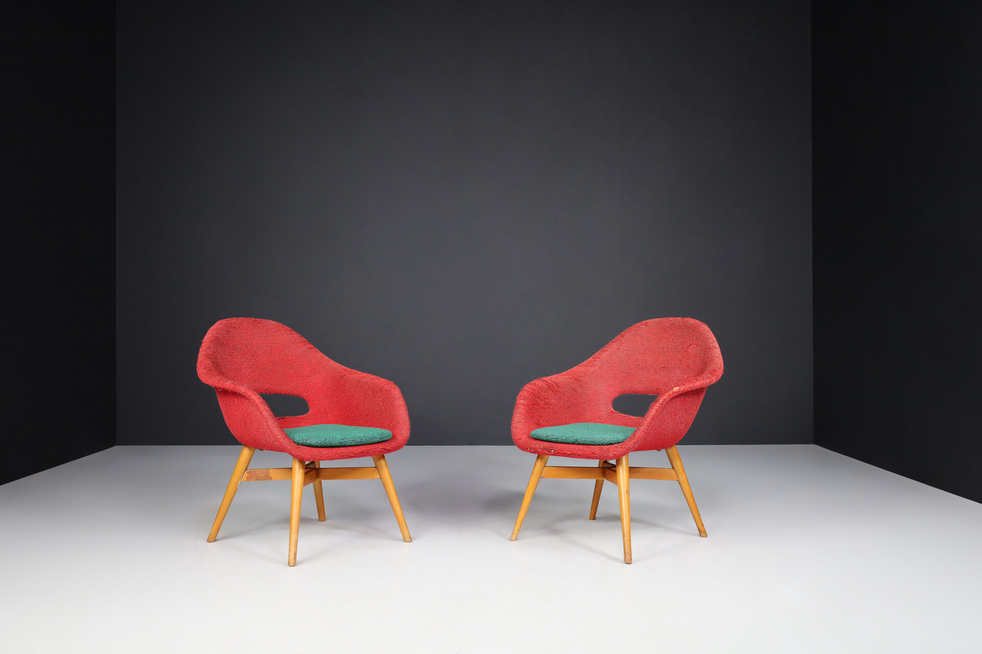 Mid century modern Fiberglass Easy Chairs by Miroslav Navratil for Vertex in original fabric , circa 1960 Mid-20th century