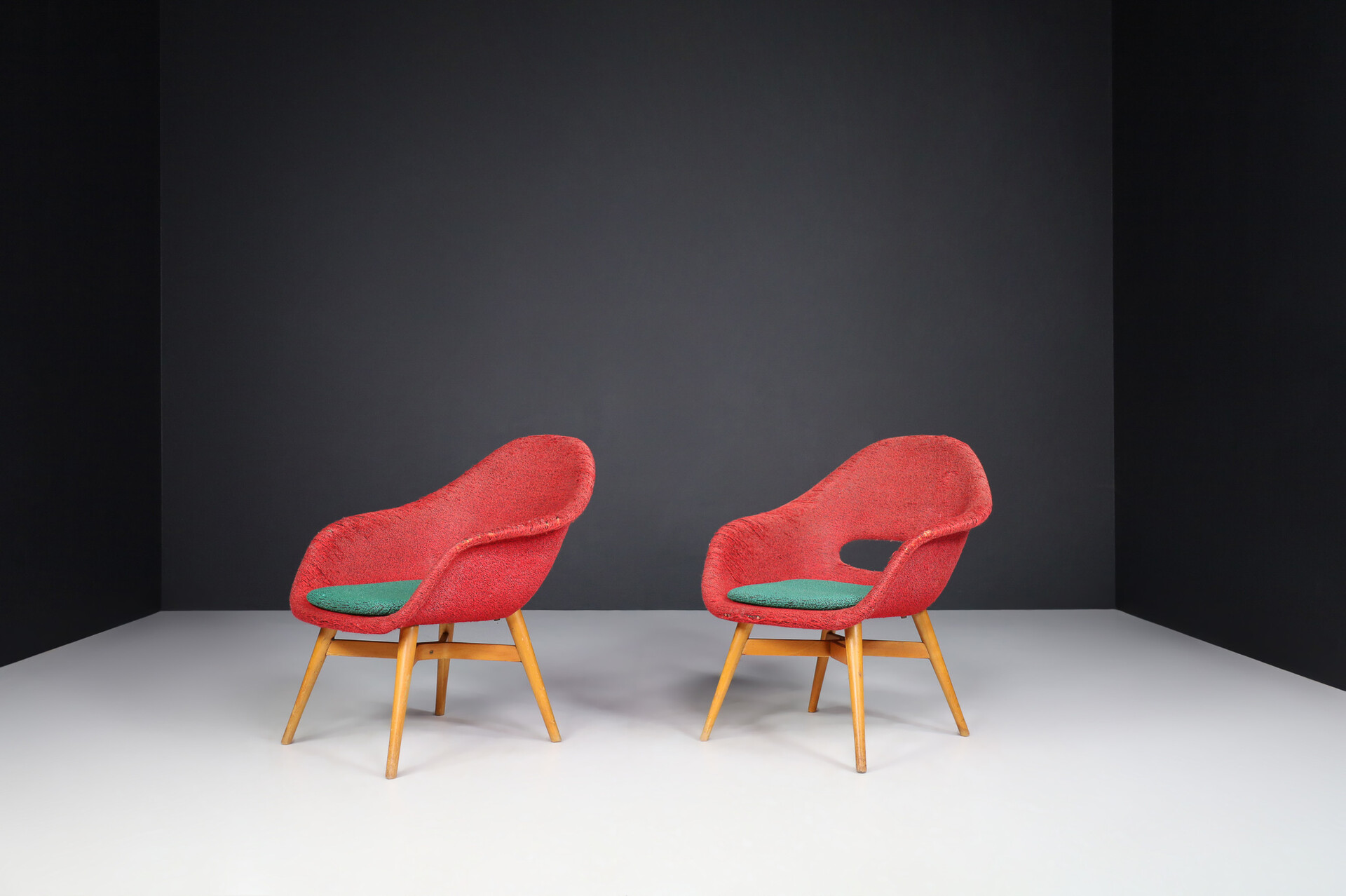 Mid century modern Fiberglass Easy Chairs by Miroslav Navratil for Vertex in original fabric , circa 1960 Mid-20th century