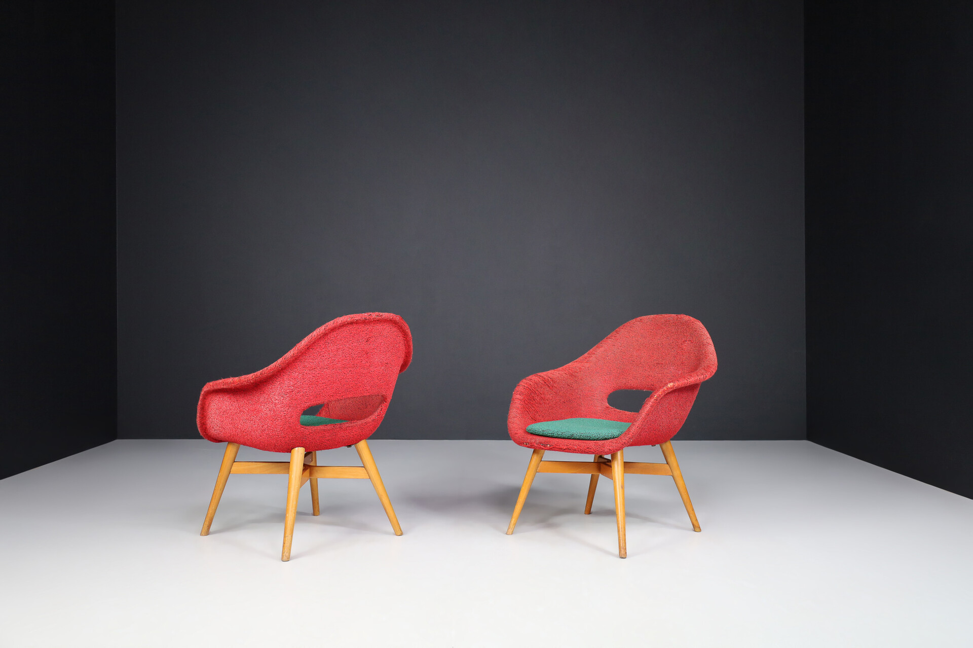 Mid century modern Fiberglass Easy Chairs by Miroslav Navratil for Vertex in original fabric , circa 1960 Mid-20th century