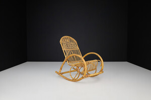 Mid century modern Franco Albini Style Wicker Bamboo Rocking Chair Italy 1960s Mid-20th century