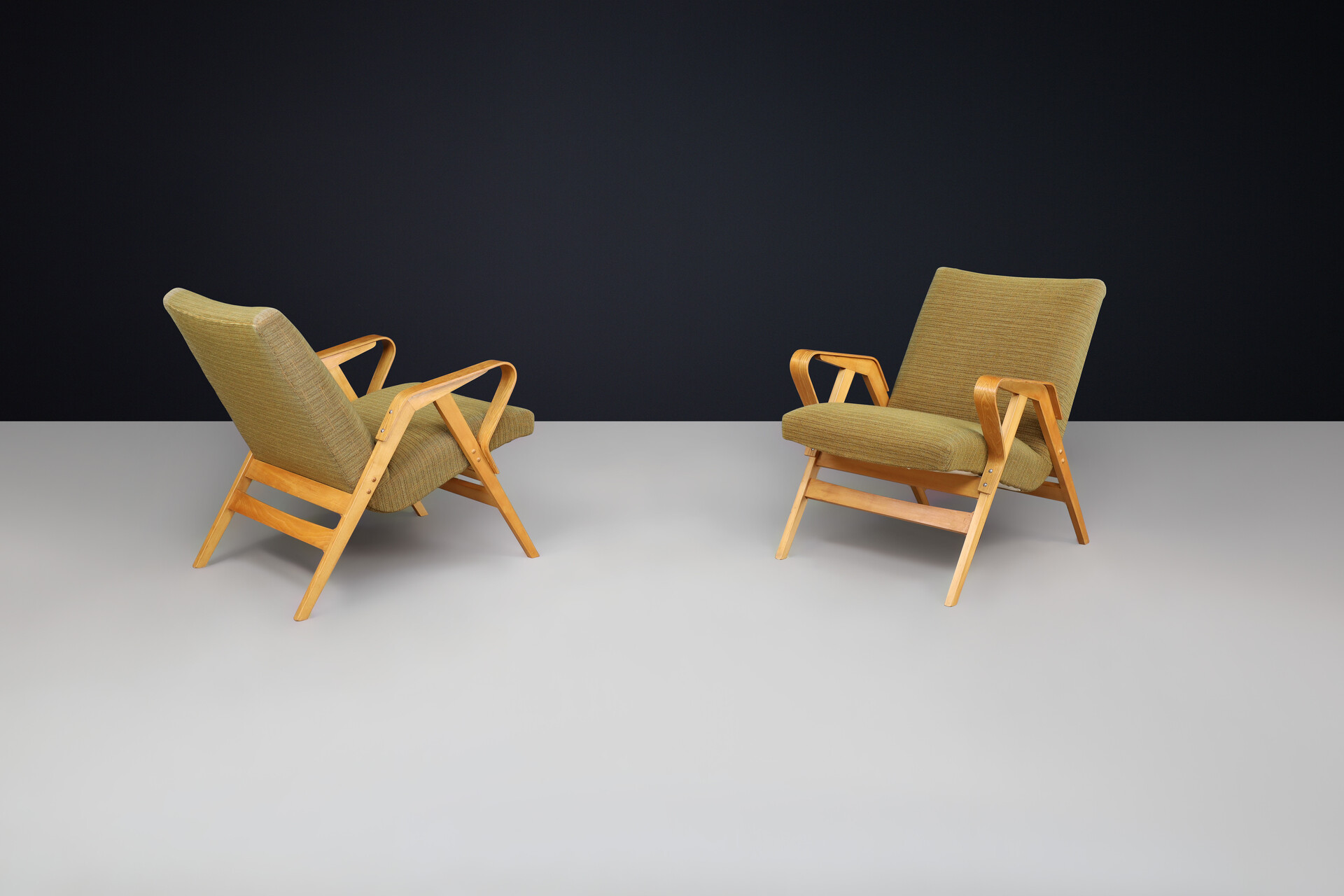 Mid century modern František Jirák for Tatra Nabytok lounge chairs in original olive green upholstery, 1950s Mid-20th century