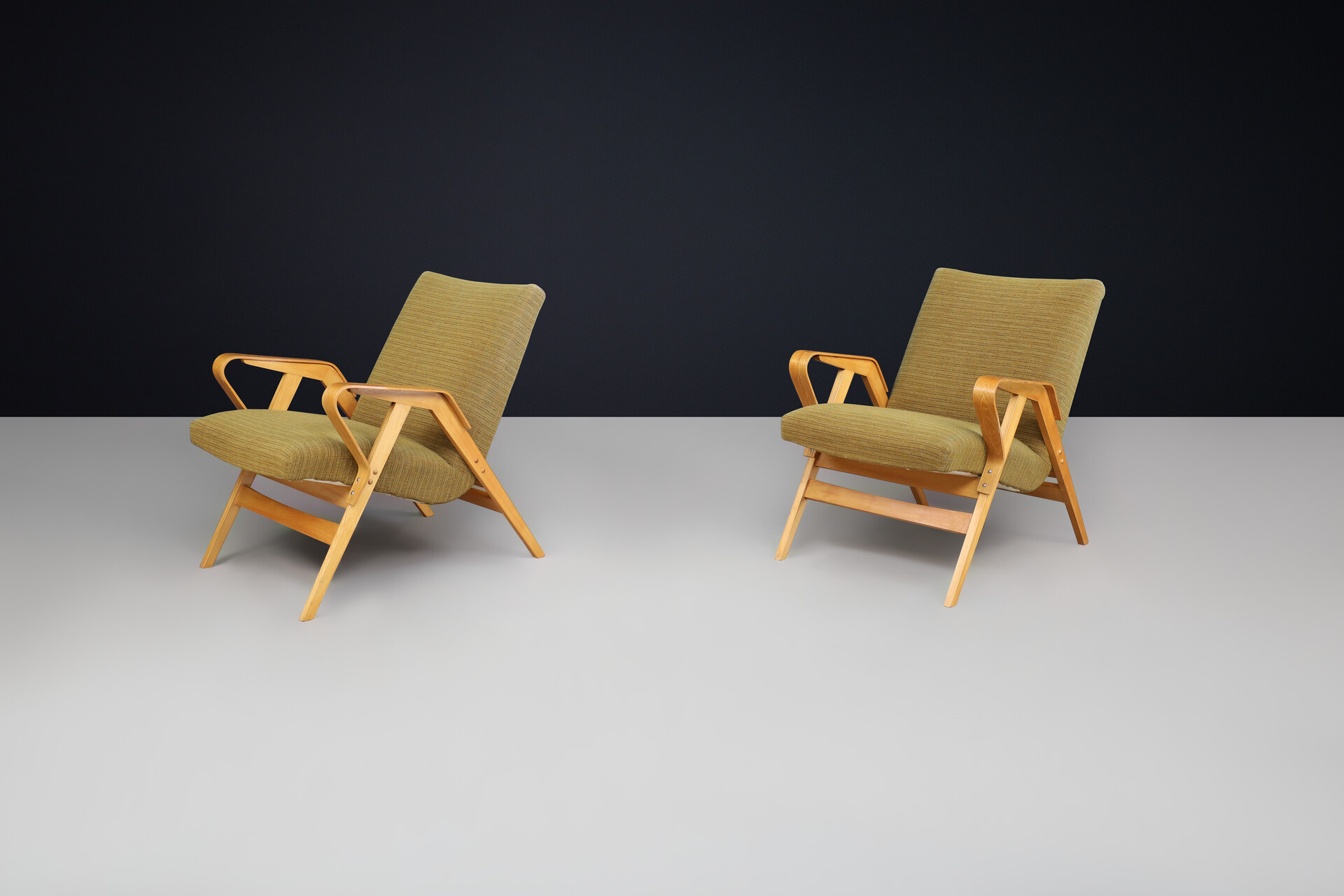 Mid century modern František Jirák for Tatra Nabytok lounge chairs in original olive green upholstery, 1950s Mid-20th century