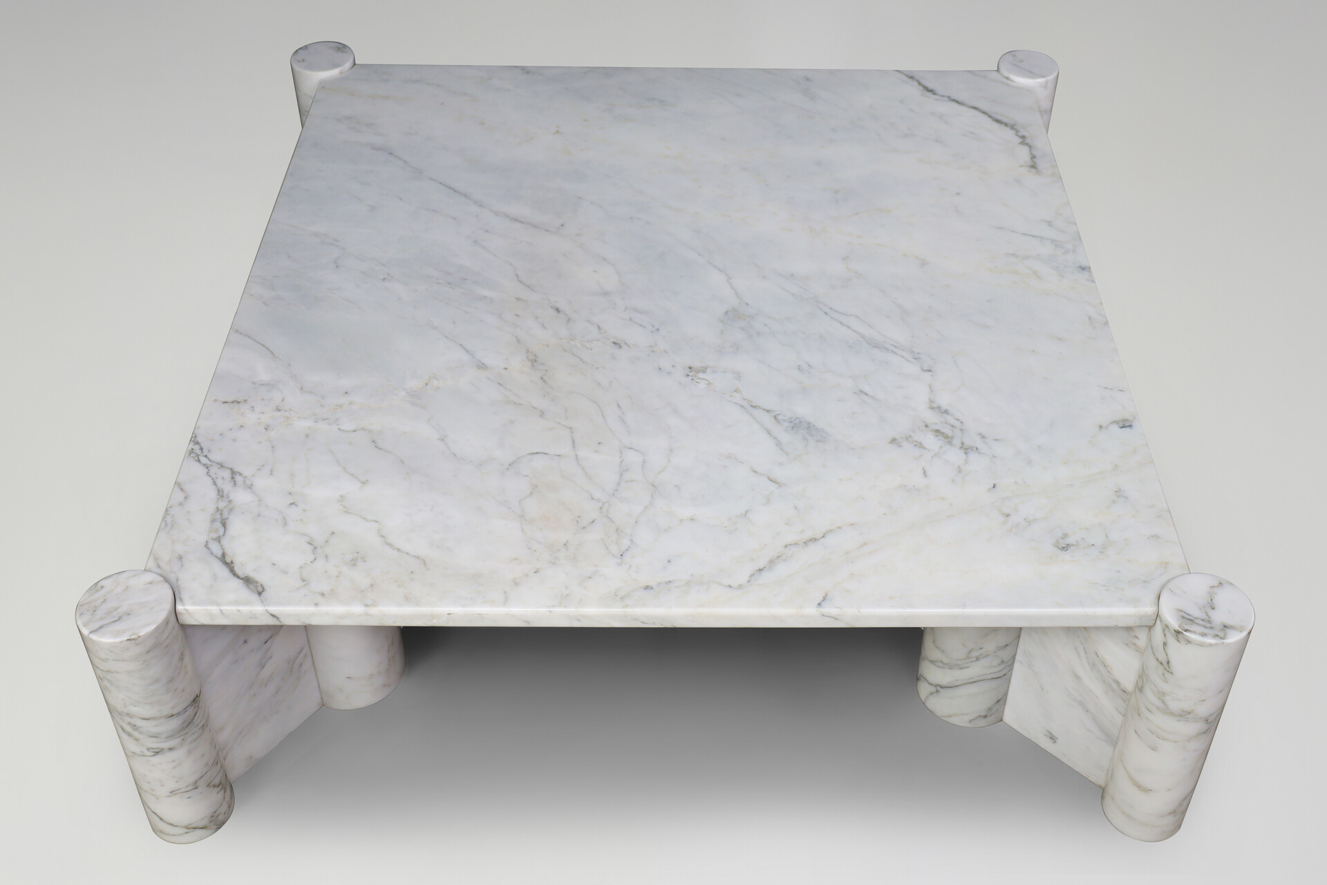 Mid century modern Gae Aulenti Jumbo Coffee Table for Knoll International in White Carrara Marble, Italy 1970s Mid-20th century