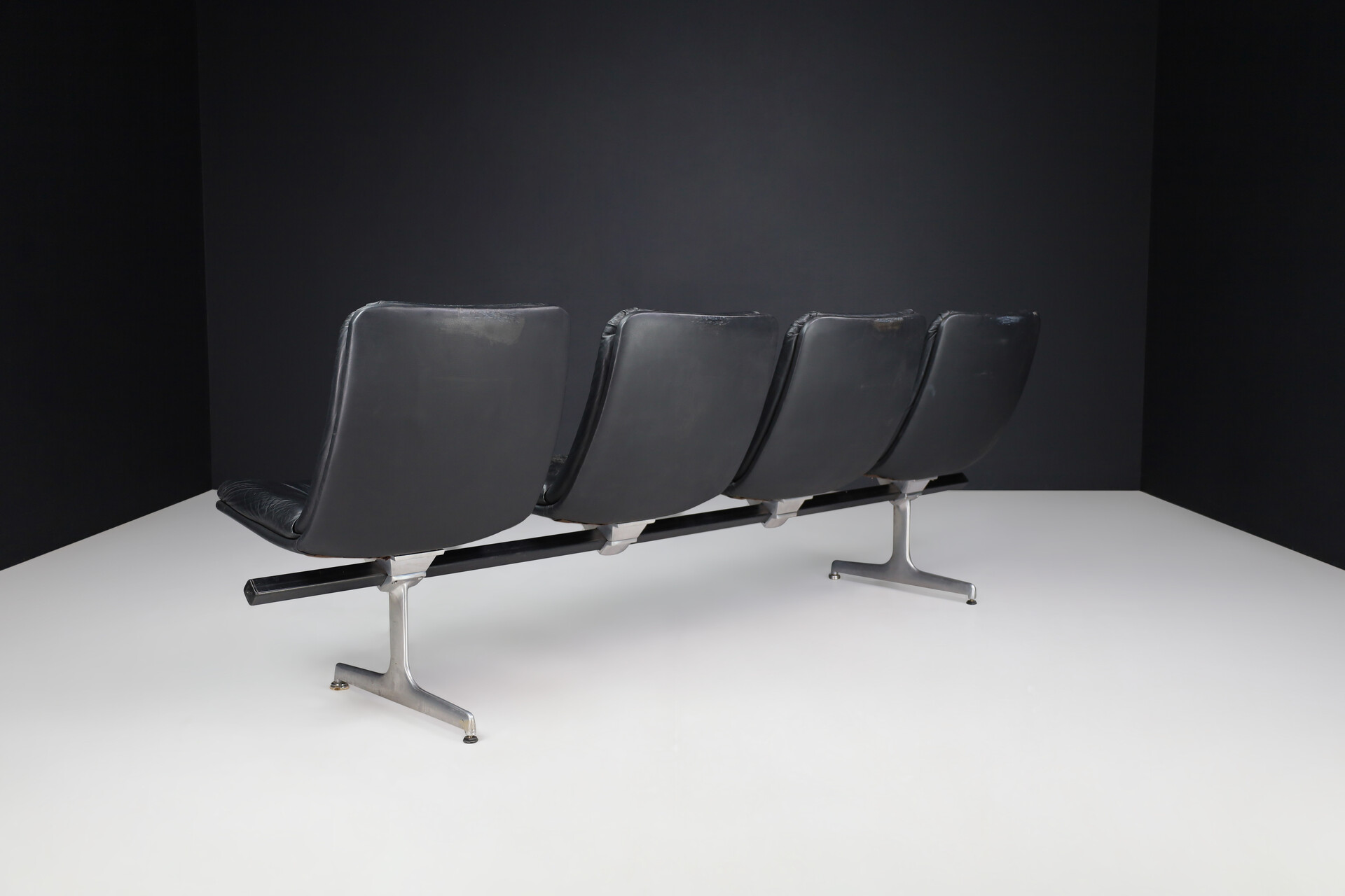 Mid century modern Geoffrey Harcourt Waiting Room Multiple Seating System for Artifort, 1960s Mid-20th century