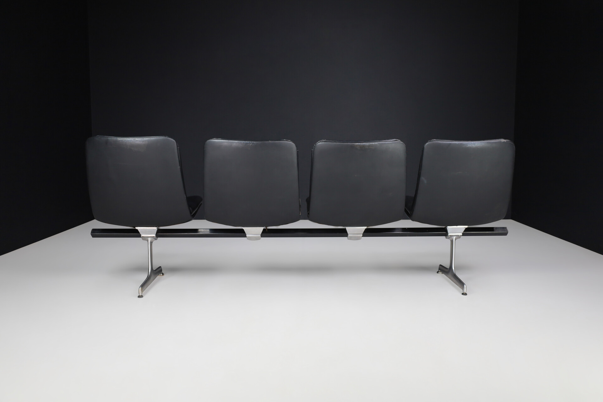 Mid century modern Geoffrey Harcourt Waiting Room Multiple Seating System for Artifort, 1960s Mid-20th century