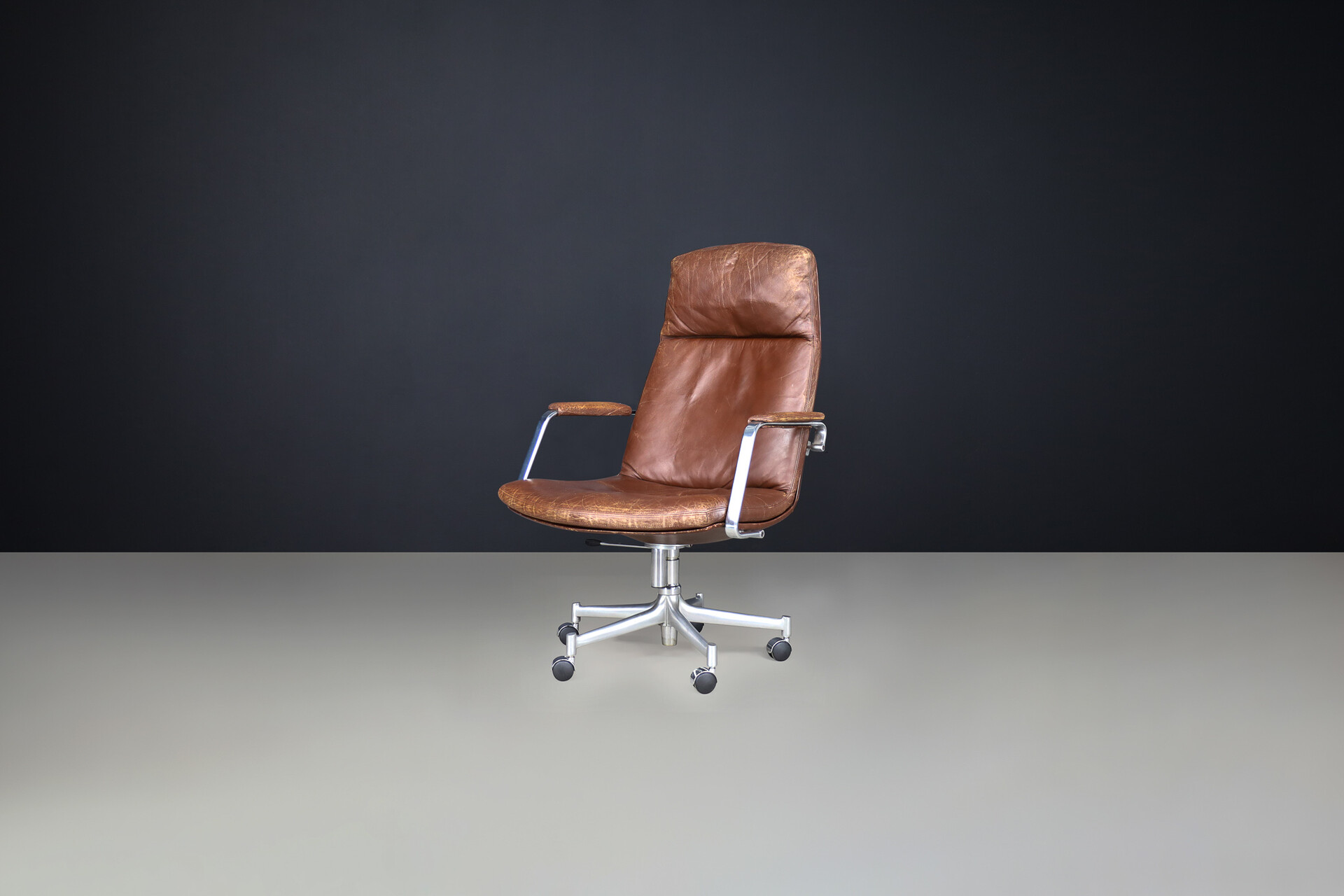 Mid century modern Jørgen Kastholm & Preben Fabricius desk Chair in patinated leather for Kill International, Denmark 1960s Mid-20th century