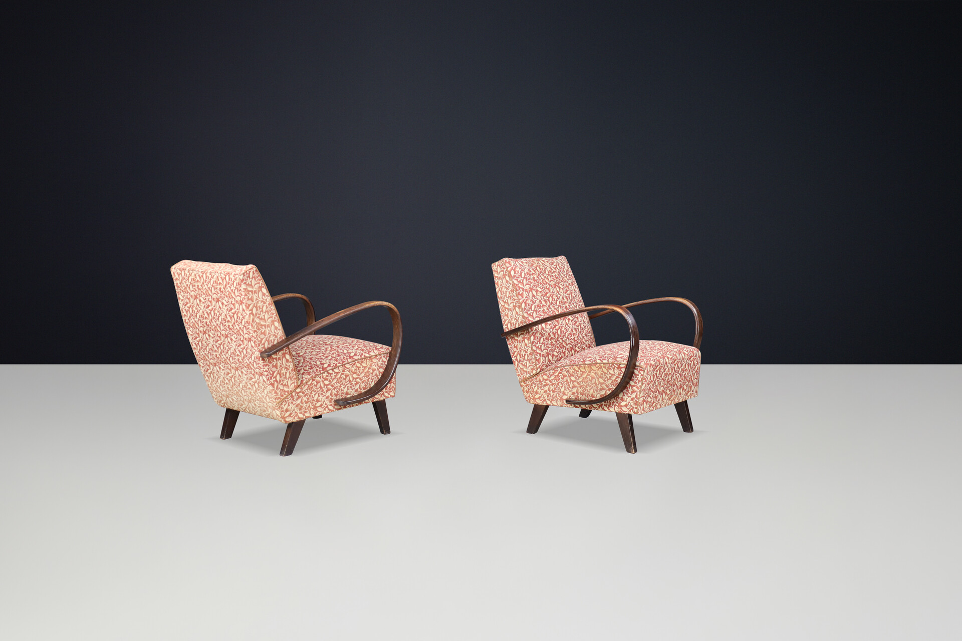 Mid century modern Jidrich halabala Armchairs with original Antonin Kybal fabric, Cz 1930 Mid-20th century