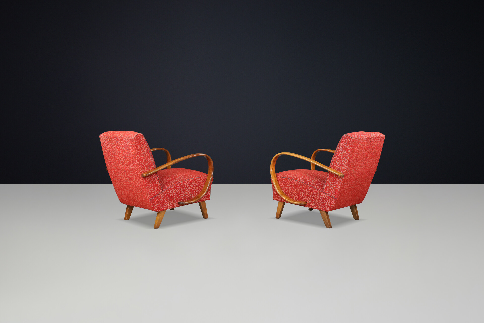 Mid century modern JJindrich Halabala bentwood Art-Deco Arm Chairs, Praque 1940s Mid-20th century