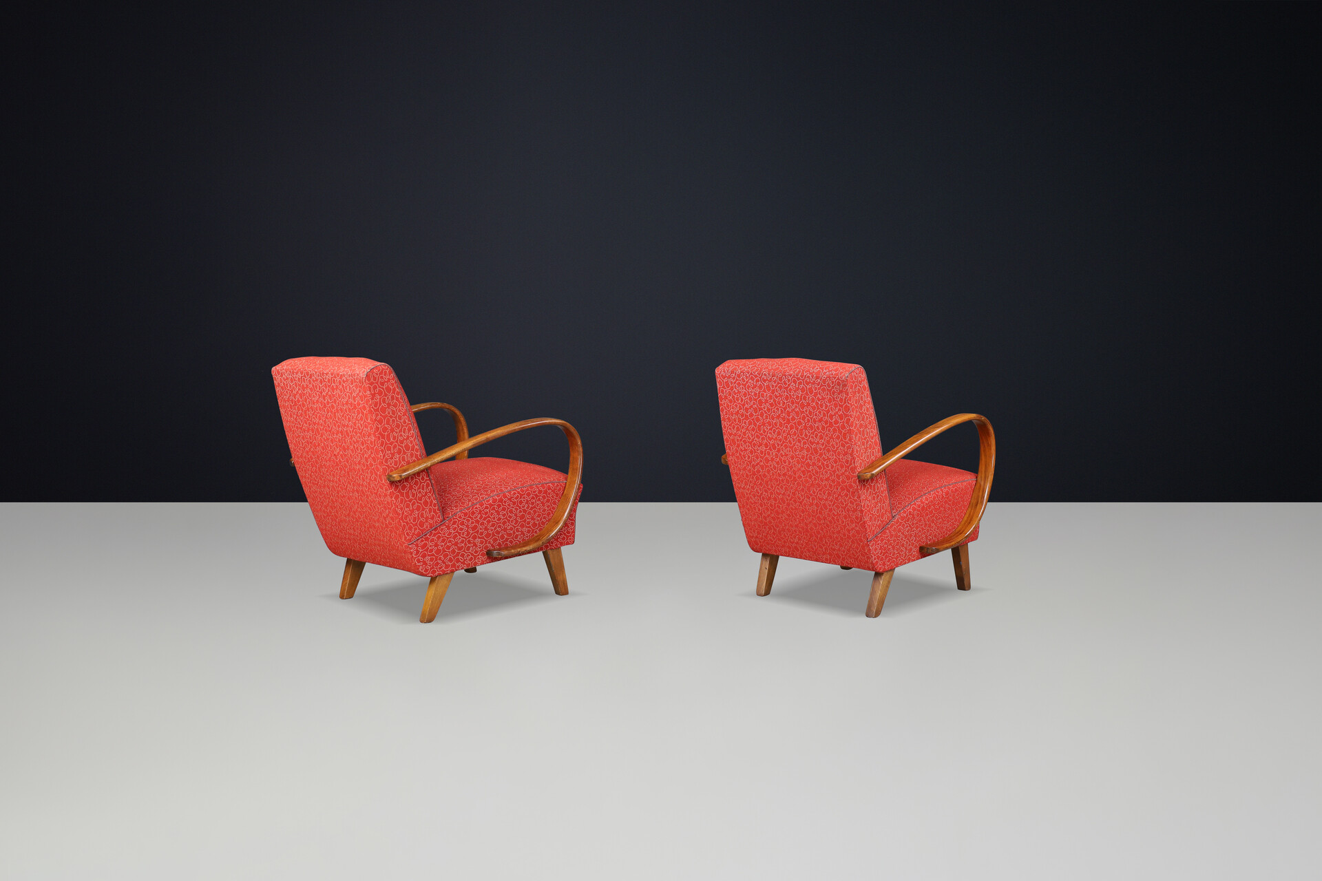 Mid century modern JJindrich Halabala bentwood Art-Deco Arm Chairs, Praque 1940s Mid-20th century