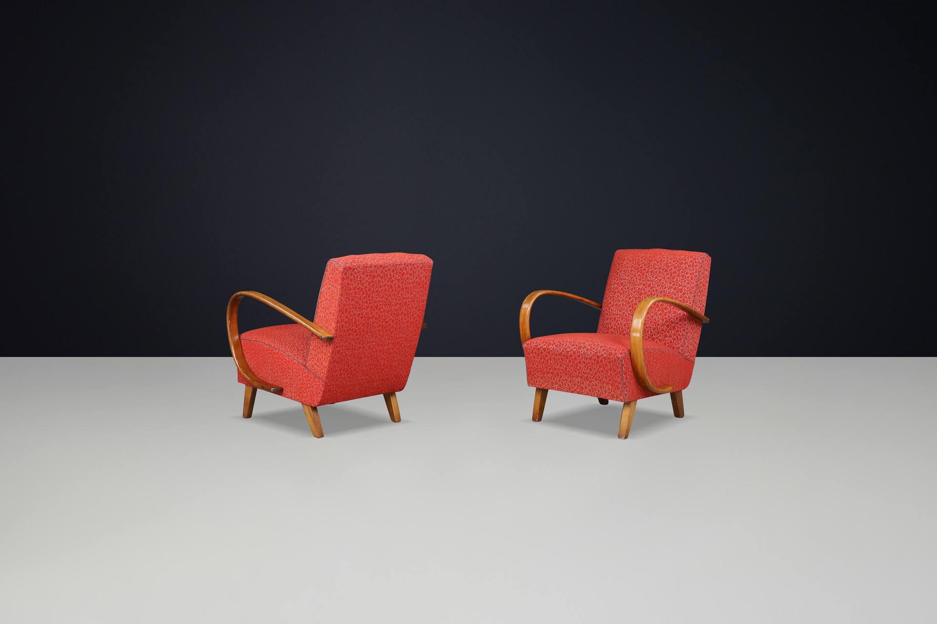 Mid century modern JJindrich Halabala bentwood Art-Deco Arm Chairs, Praque 1940s Mid-20th century