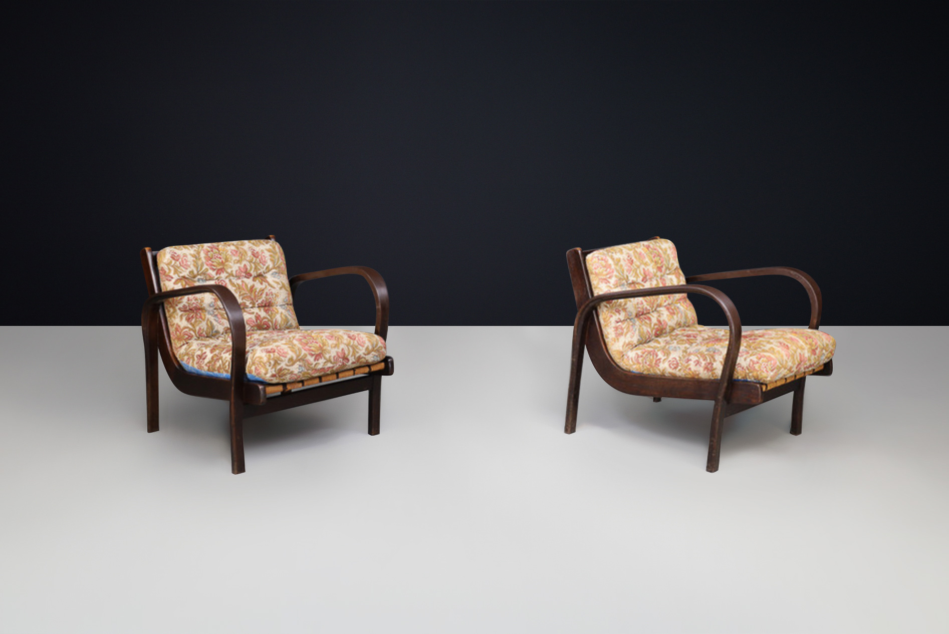 Mid century modern Karel Kozelka & Antonin Kropacek Lounge chairs , Praque 1940s Mid-20th century