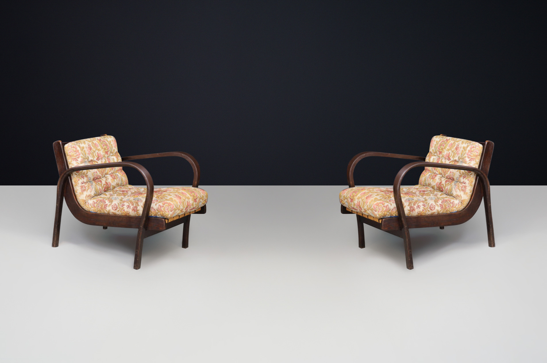 Mid century modern Karel Kozelka & Antonin Kropacek Lounge chairs , Praque 1940s Mid-20th century