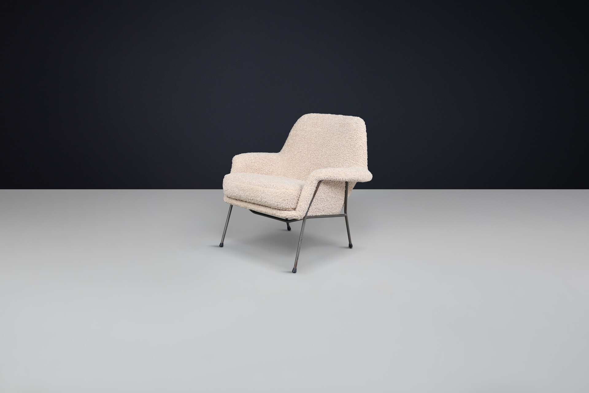 Mid century modern Lady Lounge chair in teddy upholsytery, The Netherlands 1960s Mid-20th century