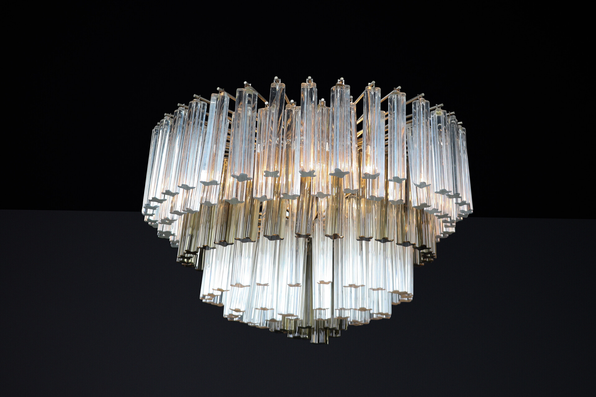 Mid century modern Large Two-colored Six-tier Crystal Venini Chandelier from Italy, 1960s. Mid-20th century