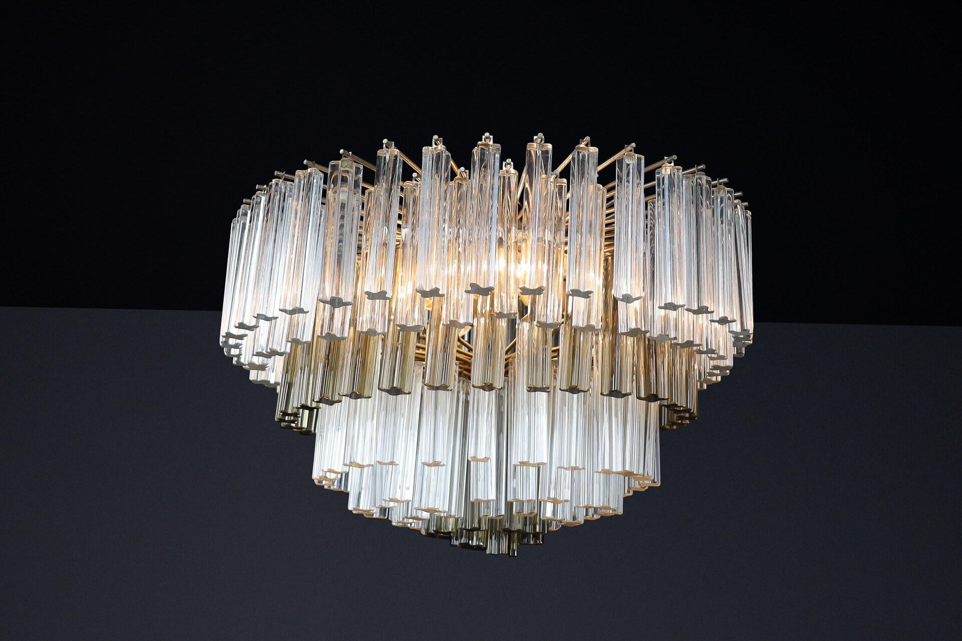 Mid century modern Large Two-colored Six-tier Crystal Venini Chandelier from Italy, 1960s. Mid-20th century