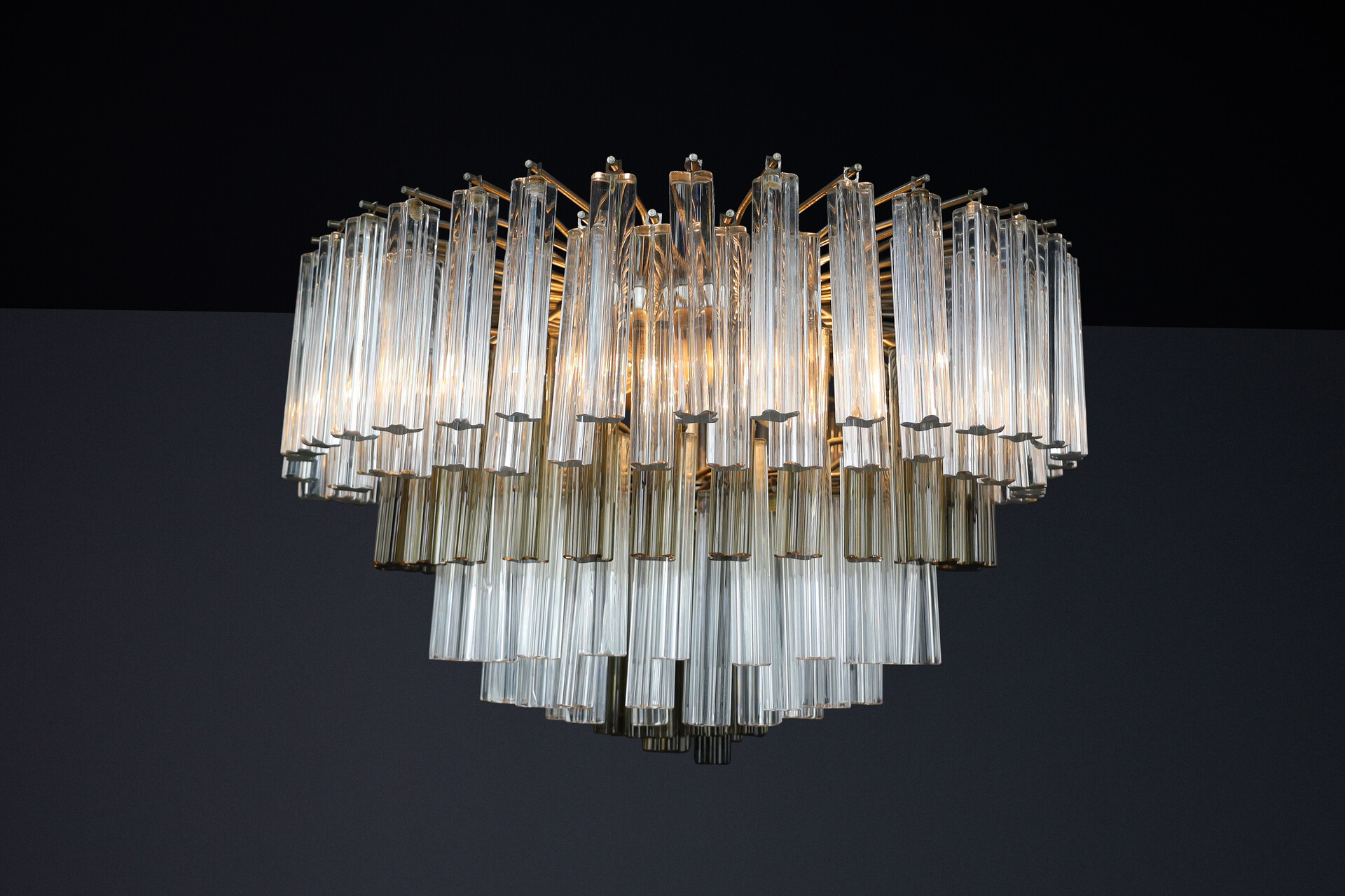 Mid century modern Large Two-colored Six-tier Crystal Venini Chandelier from Italy, 1960s. Mid-20th century