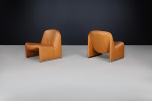 Mid century modern Leather Alky Lounge Chairs by Giancarlo Pirettie for Artifort and Castelli, Italy, circa 1970 Late-20th century