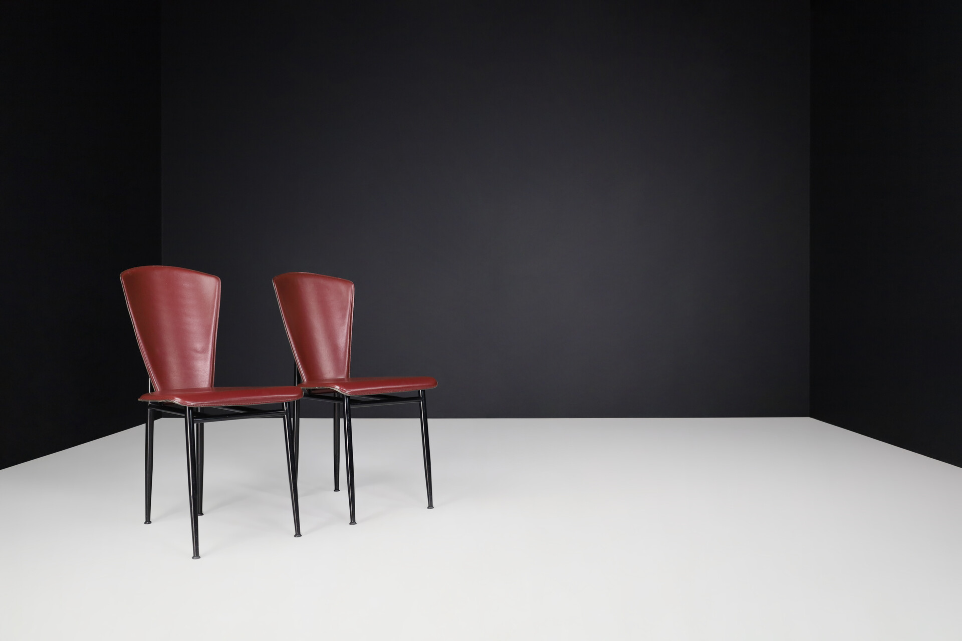 Mid century modern Leather and Black steel dining chairs, Italy 1970s Late-20th century