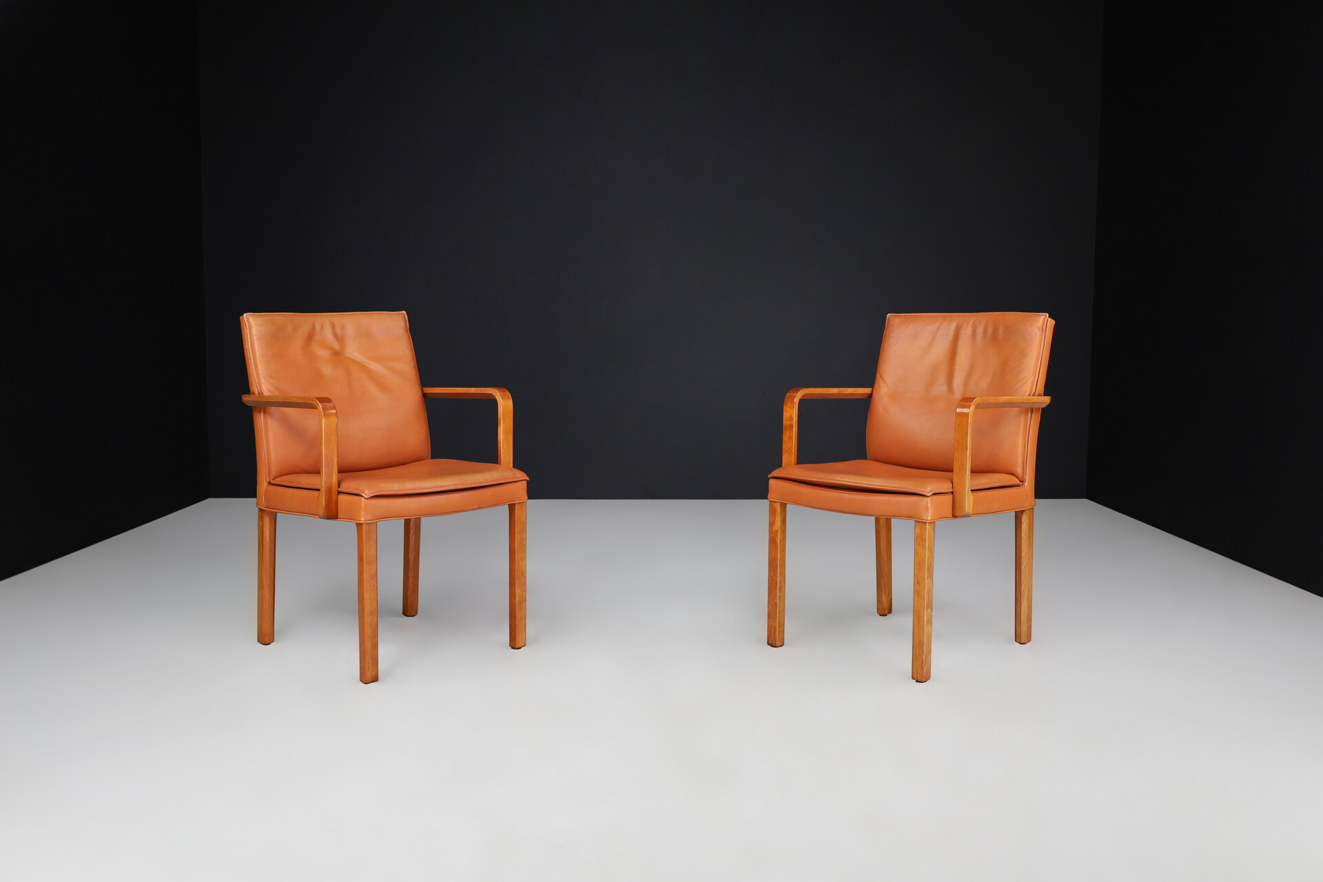 Mid century modern Leather armchairs / side chairs by Walter Knoll Germany 1970s Late-20th century