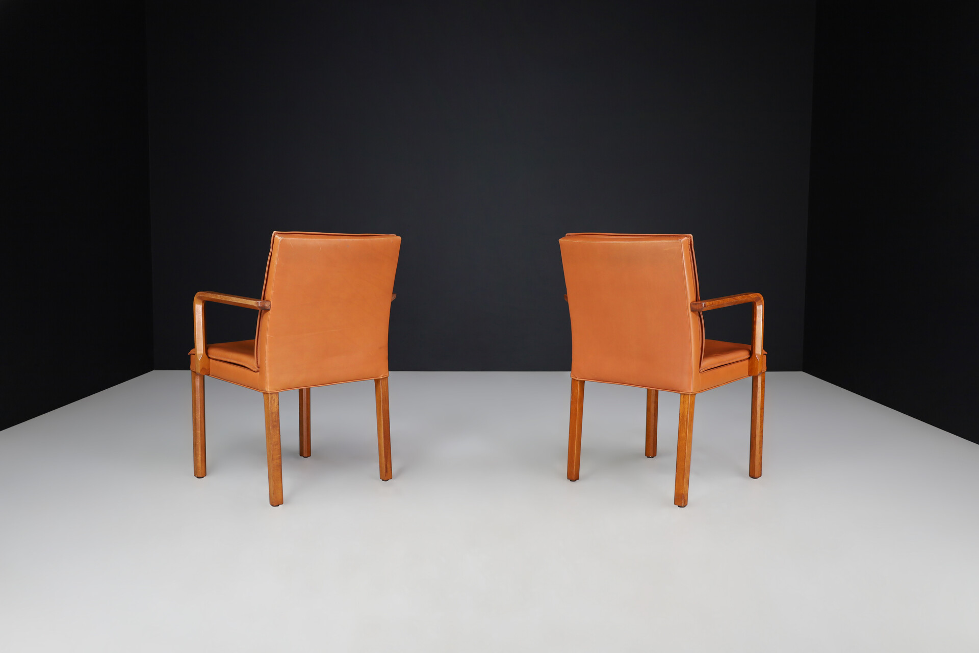 Mid century modern Leather armchairs / side chairs by Walter Knoll Germany 1970s Late-20th century