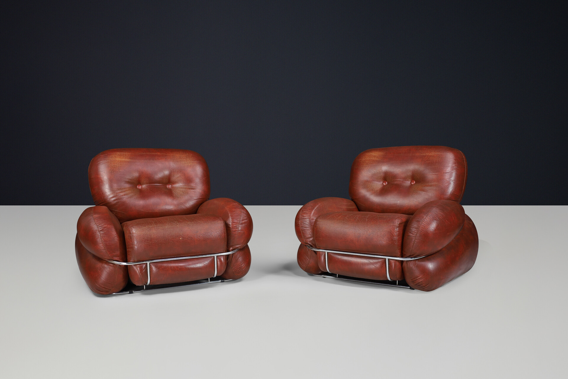 Mid century modern Leather lounge / armchairs by Adriano Piazzesi, Italy 1970 Mid-20th century